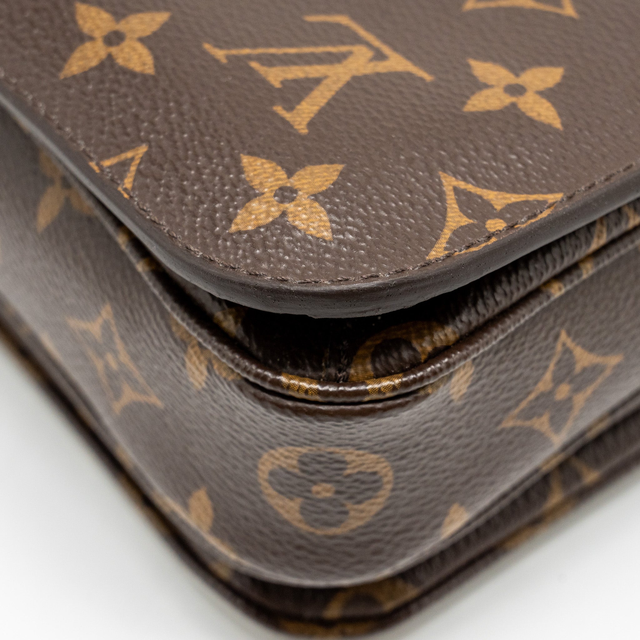 louis-vuitton-pochette-metis-monogram-canvas-ghw-28