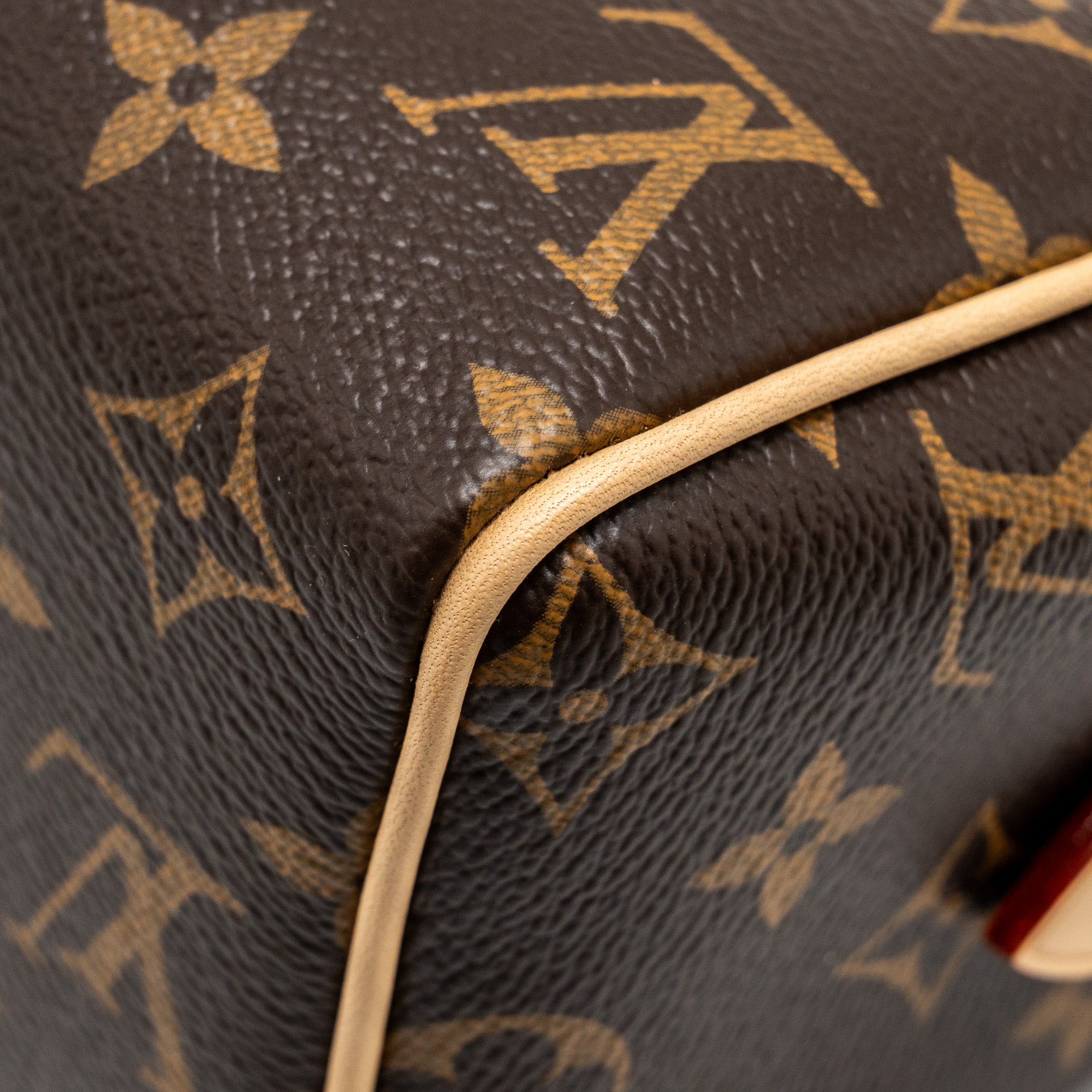 louis-vuitton-speedy-bandouliere-20-monogram-canvas-black-strap-ghw-1