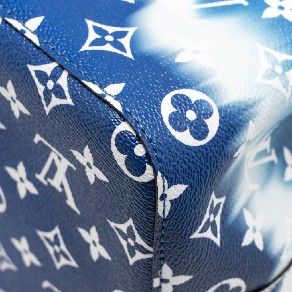 louis-vuitton-neonoe-lv-escale-mm-pastel-giant-monogram-canvas-blue-white-shw