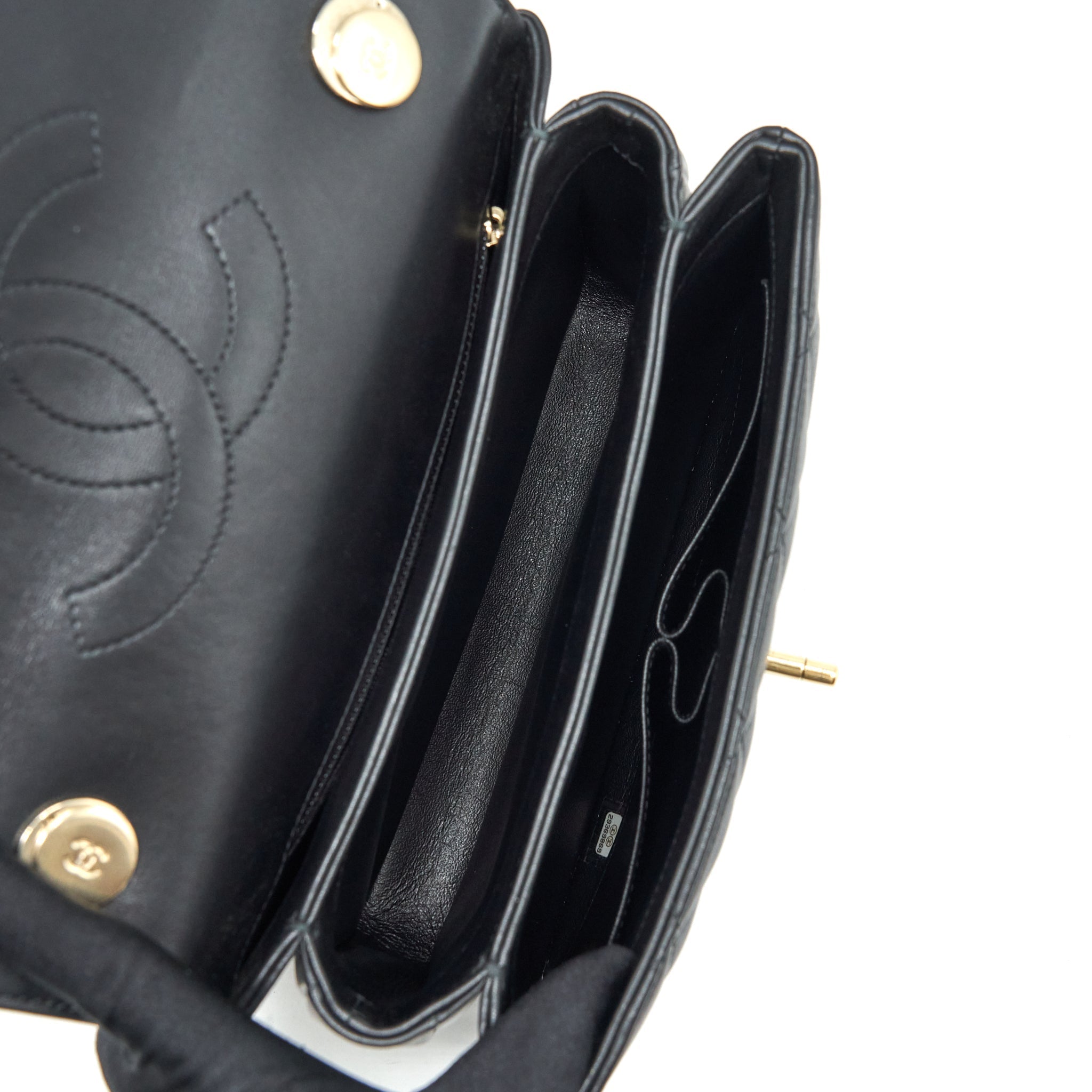 chanel-trendy-cc-flap-bag-lambskin-black-lghw