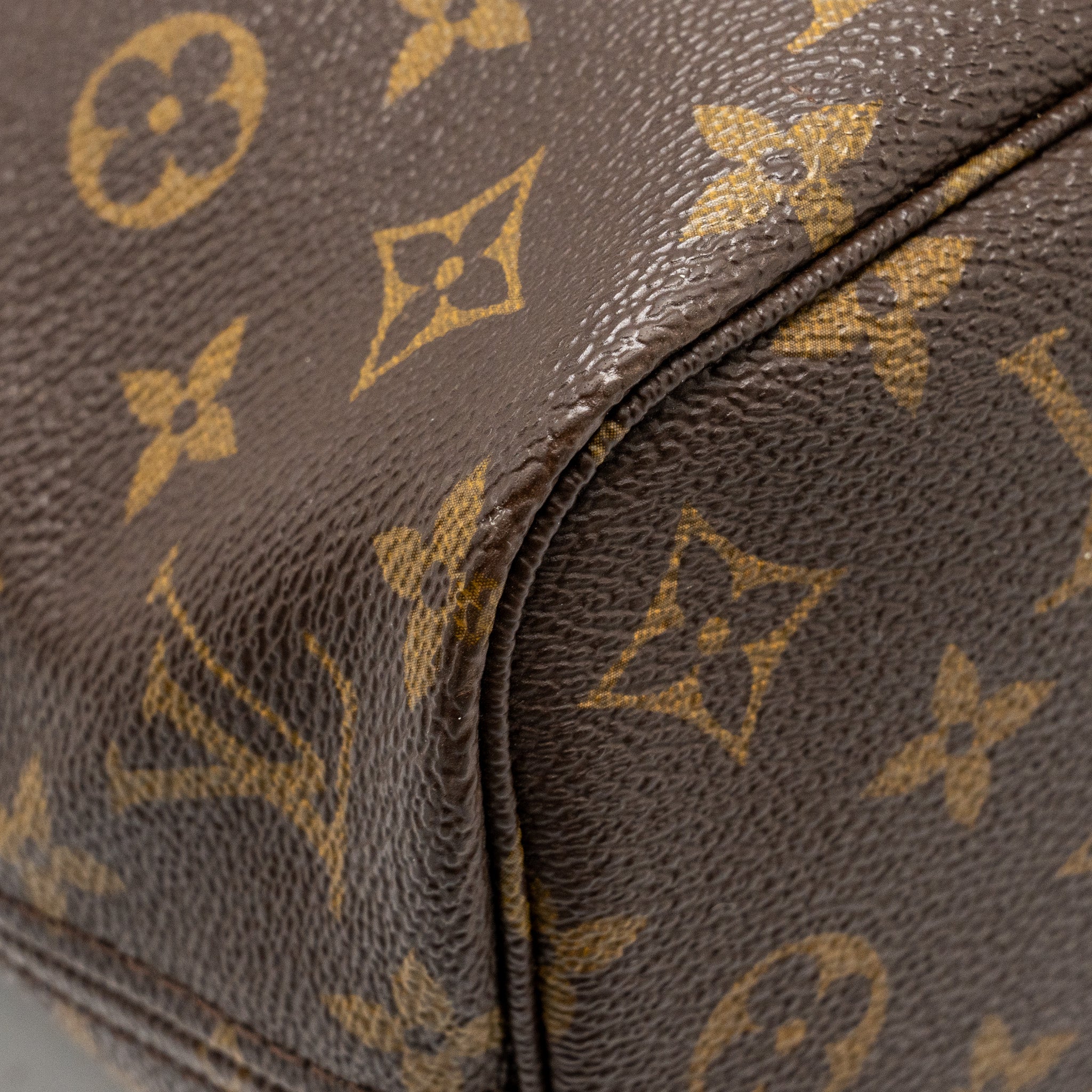 louis-vuitton-neverfull-pm-monogram-canvas