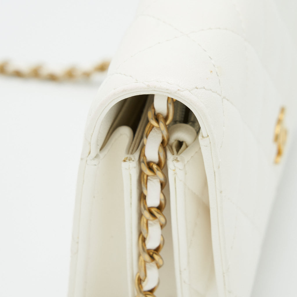 chanel-ruffles-mini-wallet-on-chains-white-ghw