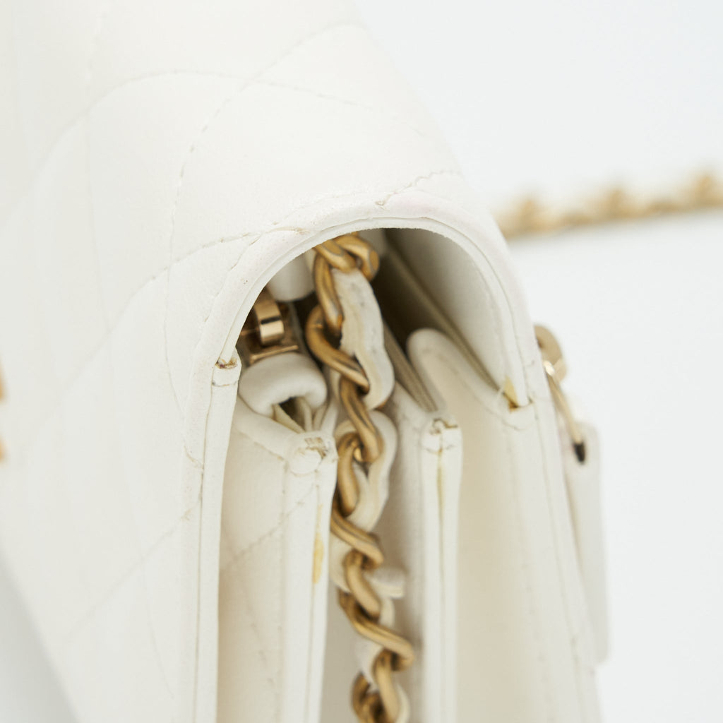 chanel-ruffles-mini-wallet-on-chains-white-ghw