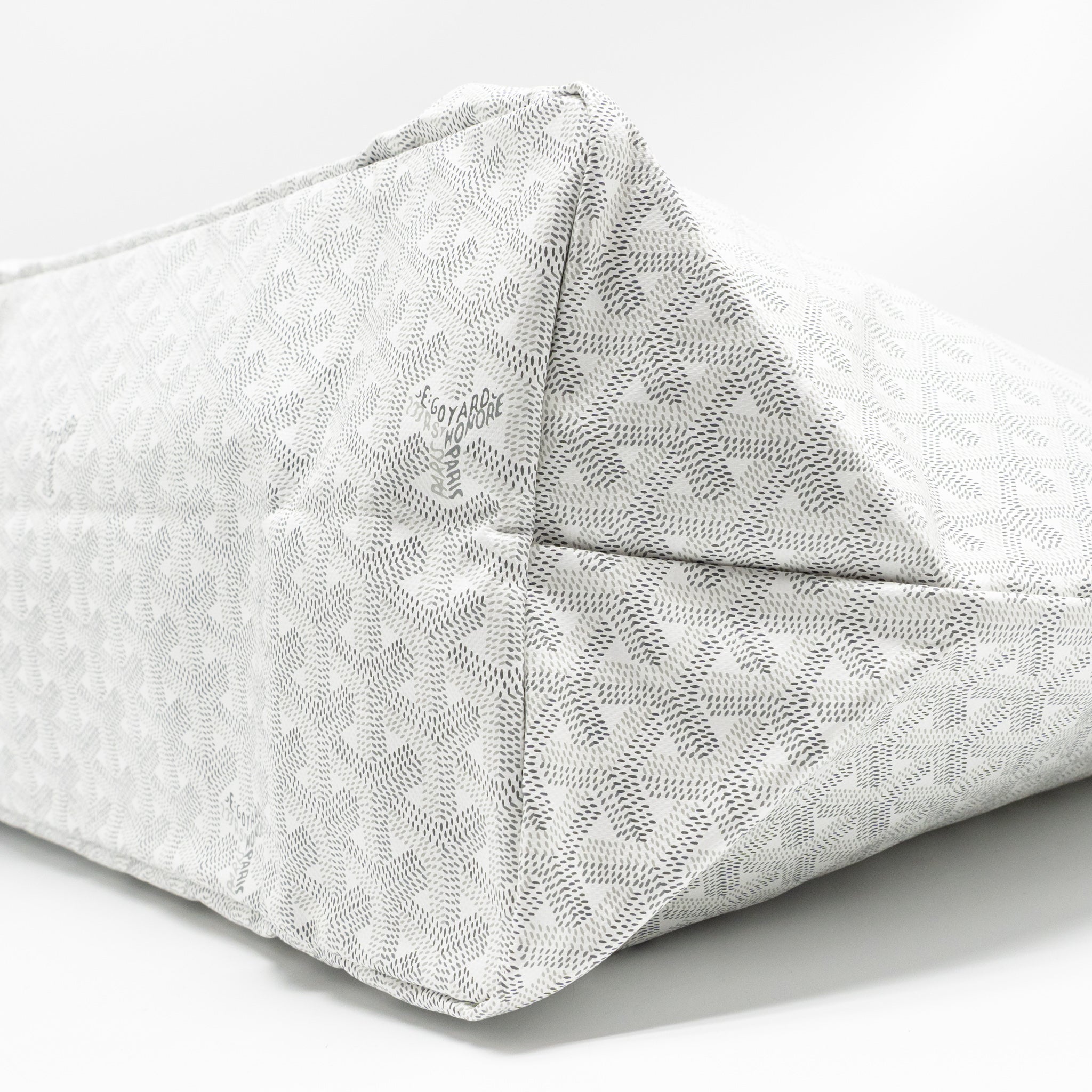 goyard-saint-louis-tote-gm-bag-goyardine-canvas-calfskin-leather-white-shw-copy