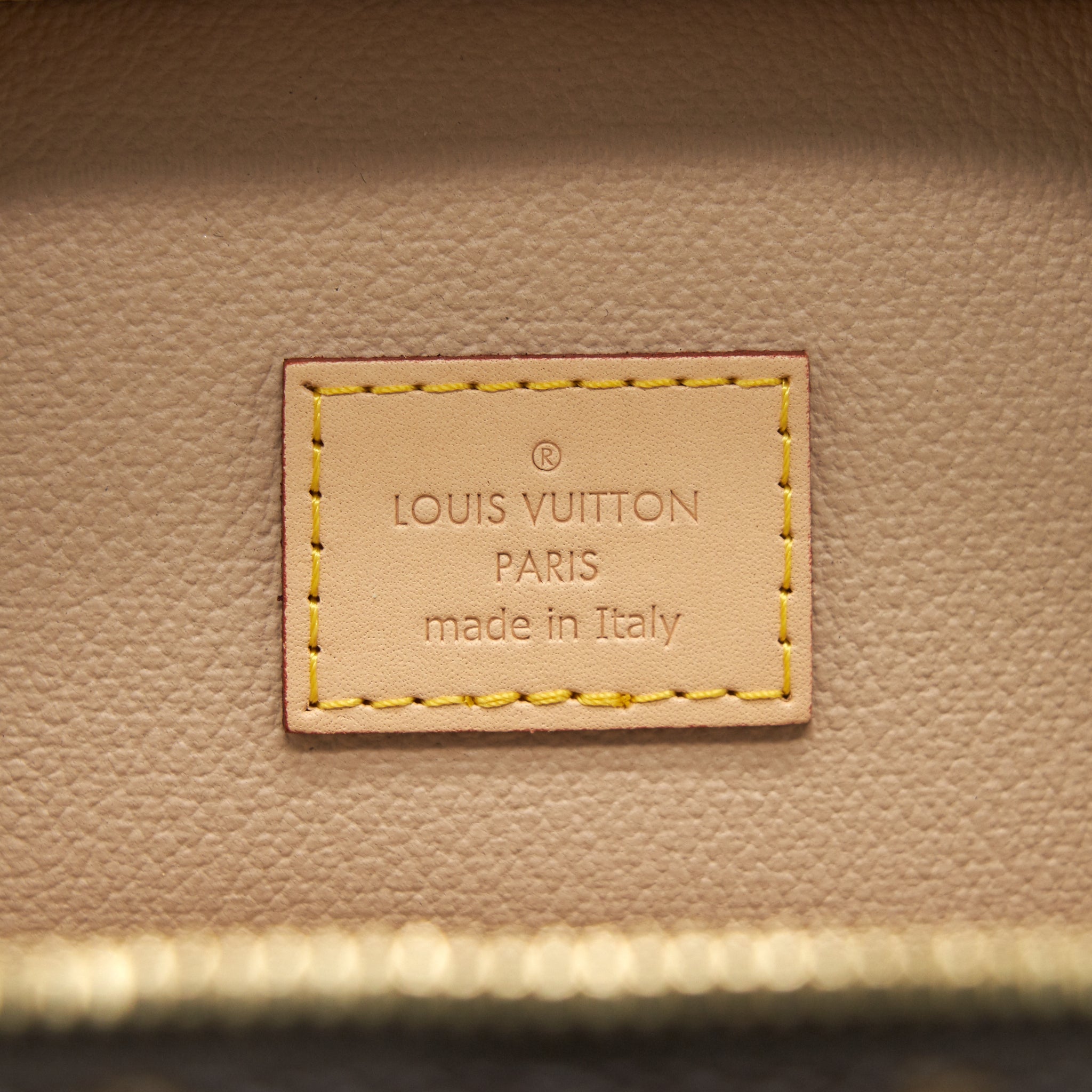 louis-vuitton-vanity-pm