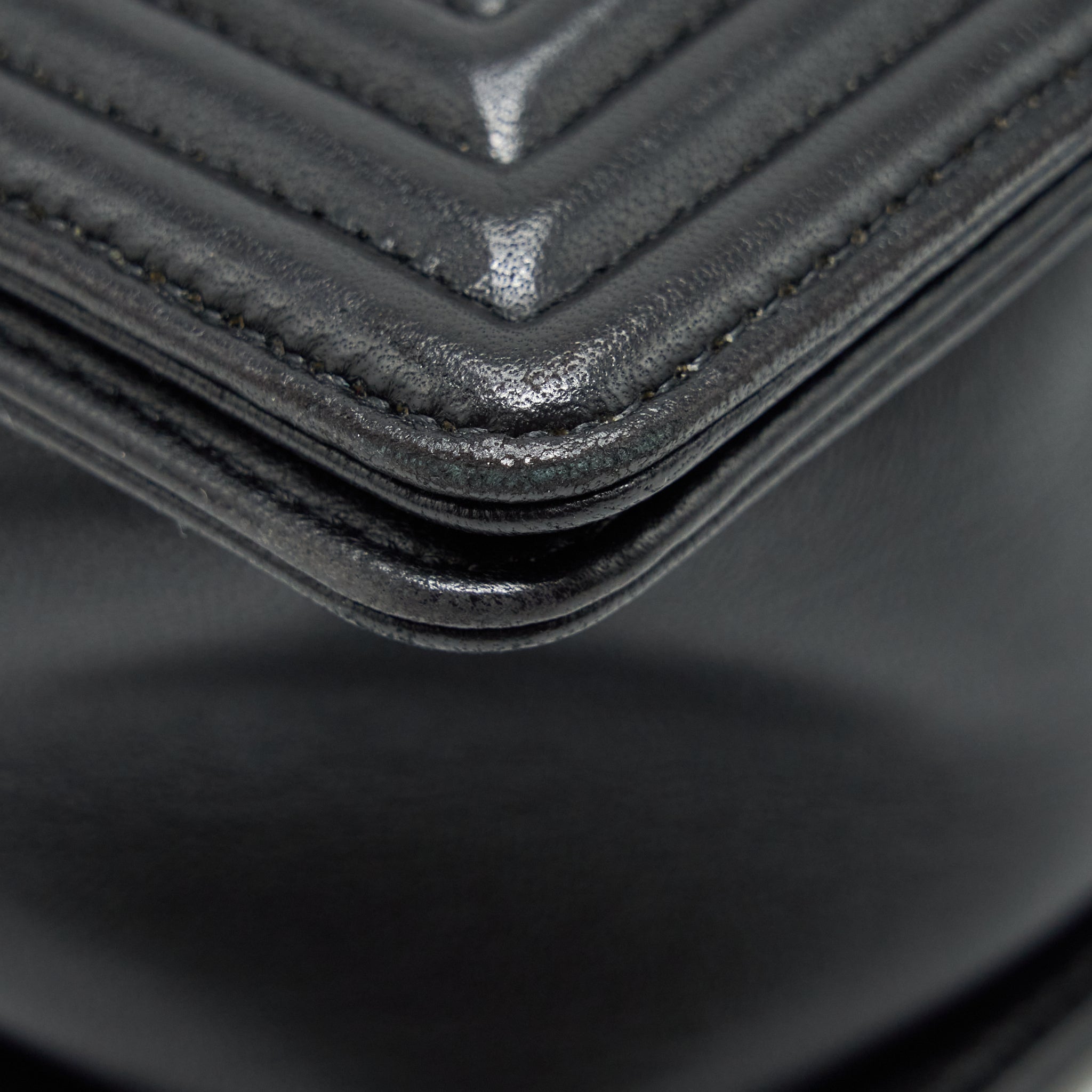 chanel-boy-bag-new-medium-28cm-lambskin-black-ghw
