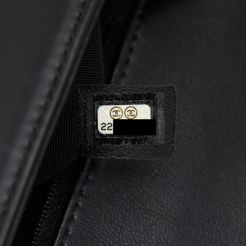 chanel-boy-bag-new-medium-28cm-lambskin-black-ghw