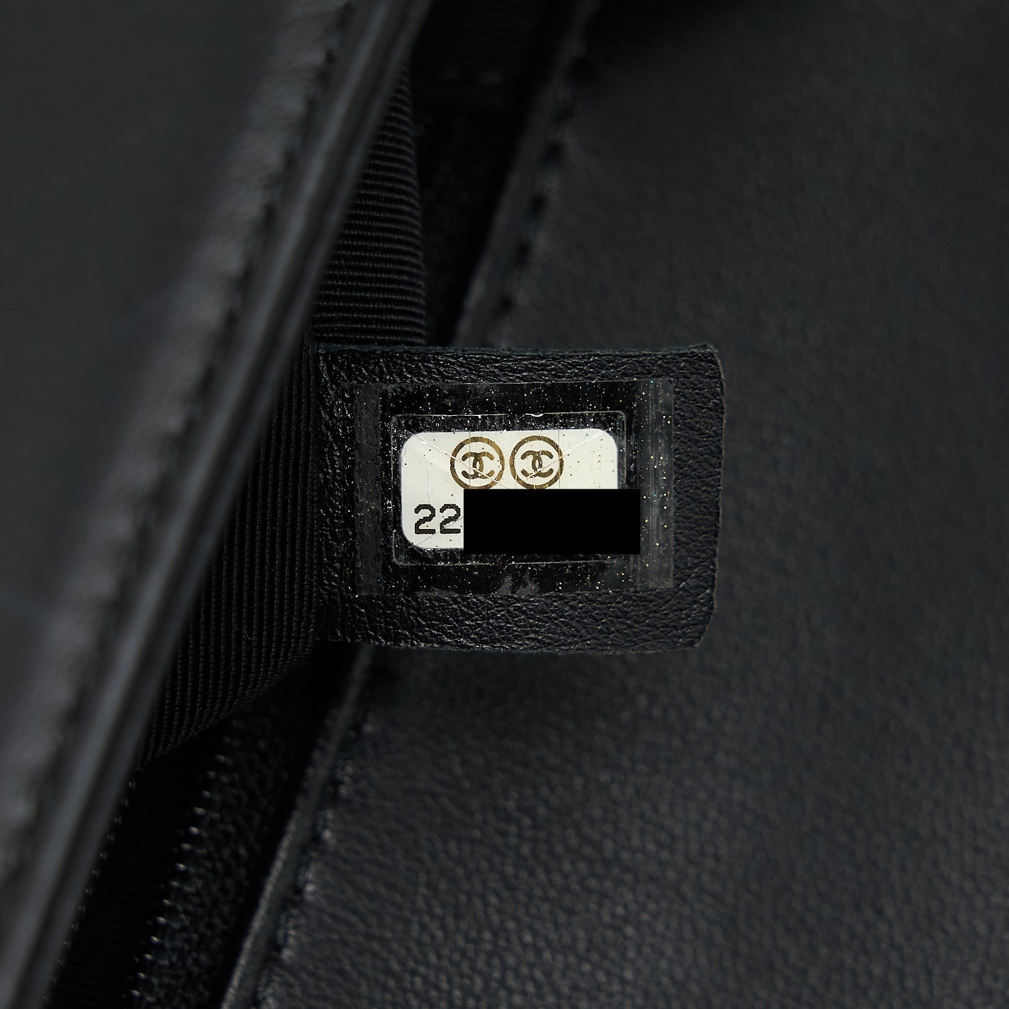chanel-boy-bag-new-medium-28cm-lambskin-black-ghw