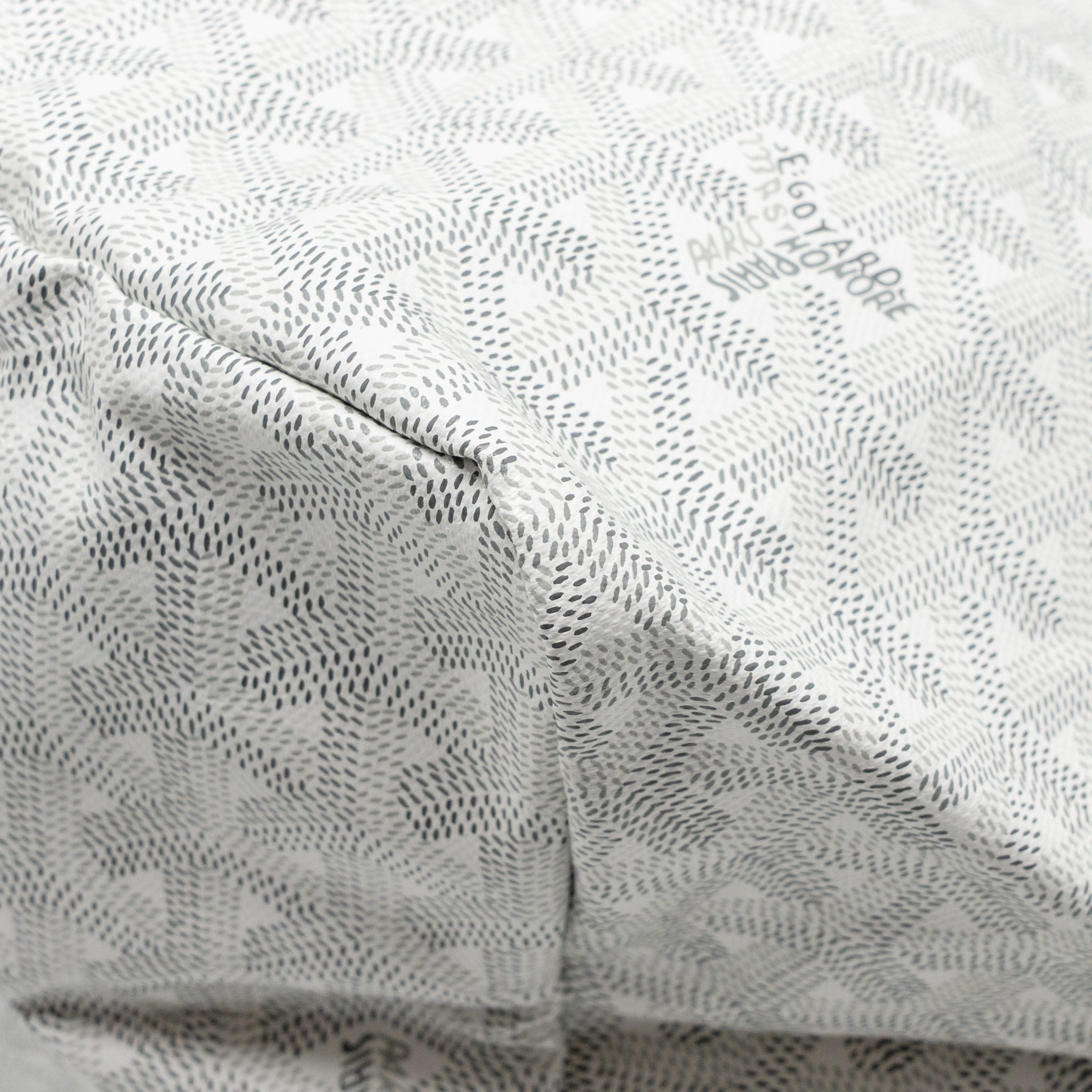 goyard-saint-louis-tote-gm-bag-goyardine-canvas-calfskin-leather-white-shw-copy