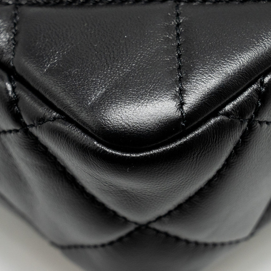 chanel-22b-mini-flap-bag-lambskin-black-ghw-microchip