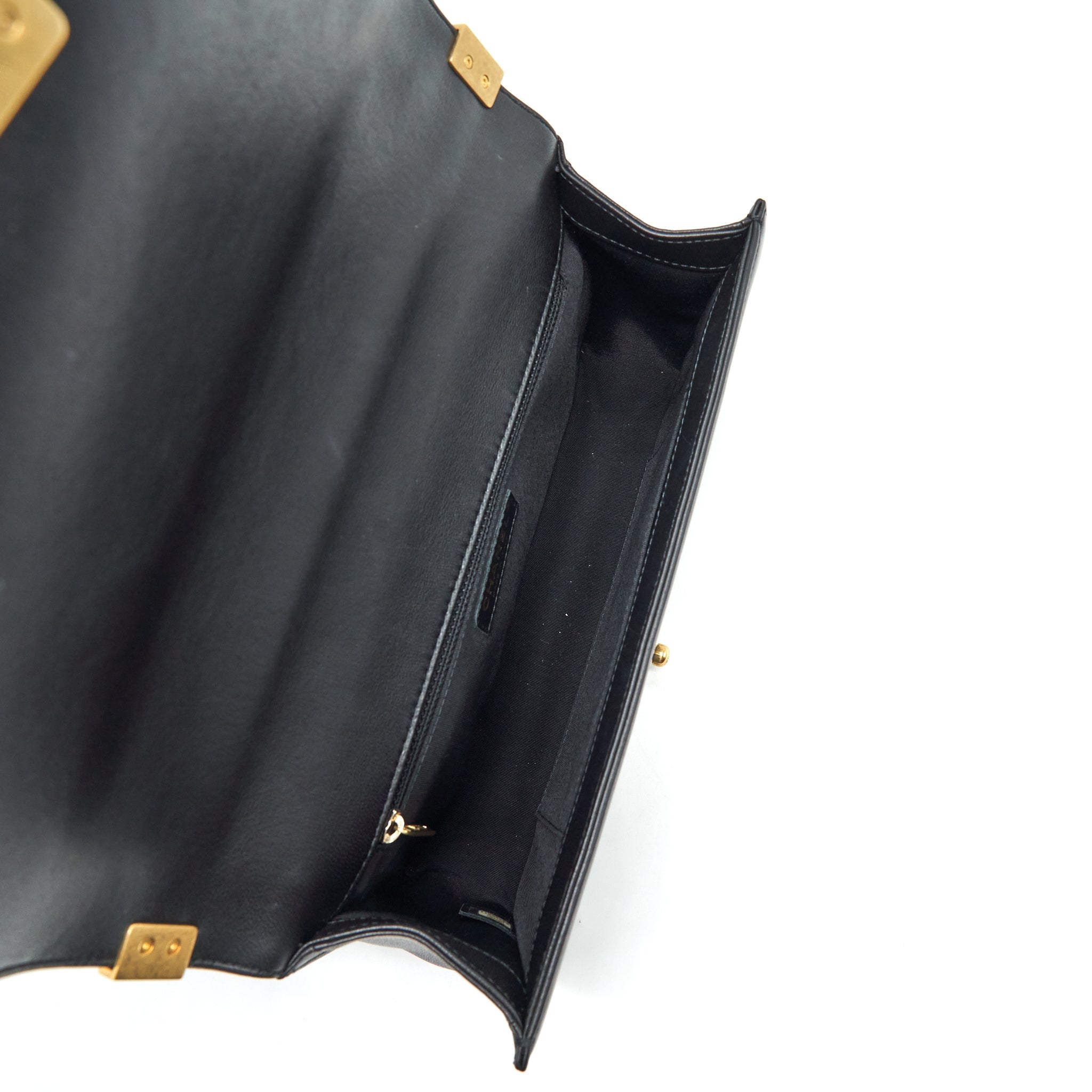 chanel-boy-bag-new-medium-28cm-lambskin-black-ghw