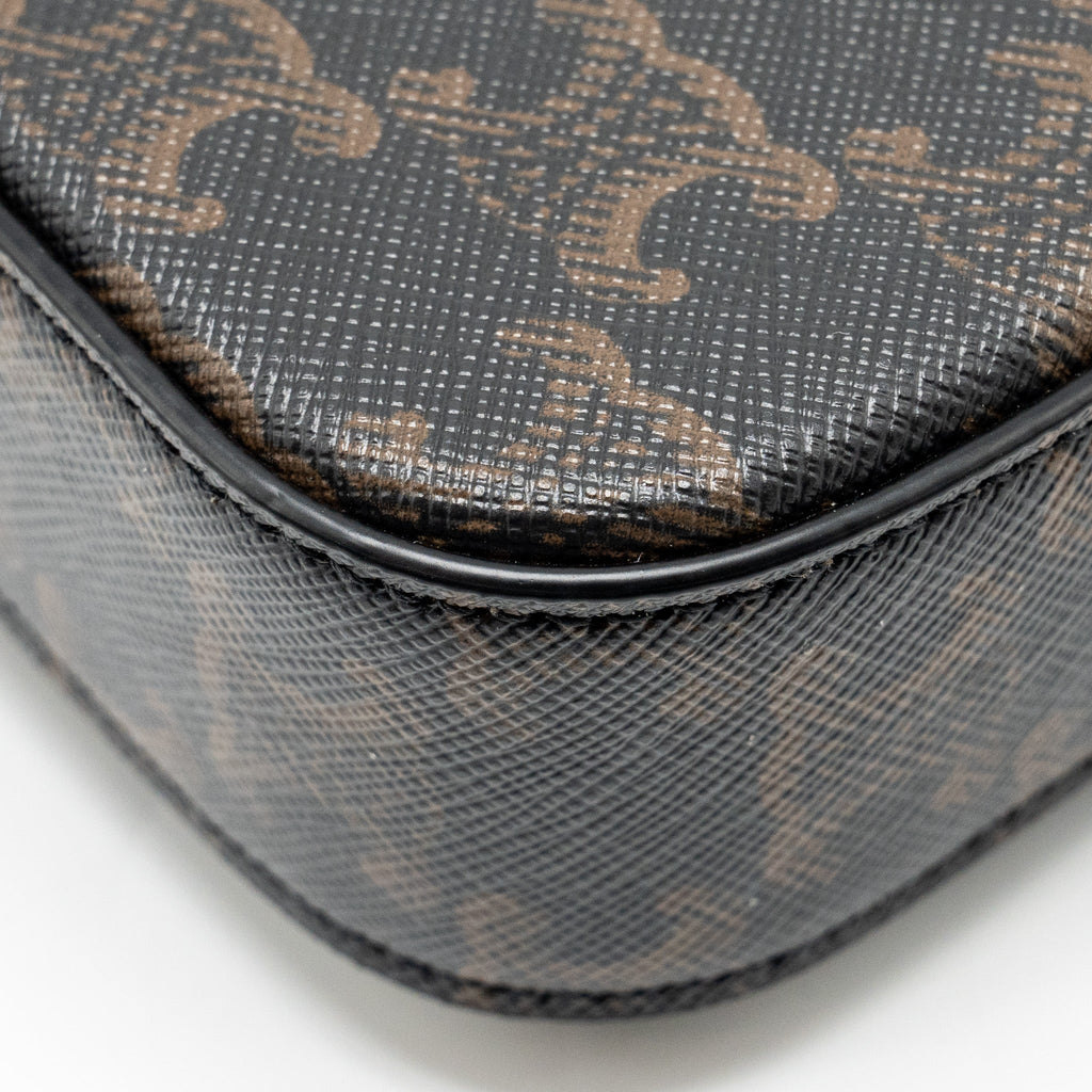 celine-triomphe-shouder-bag-triomphe-canvas-calfskin-tan-ghw
