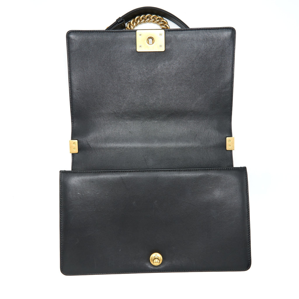 chanel-boy-bag-new-medium-28cm-lambskin-black-ghw