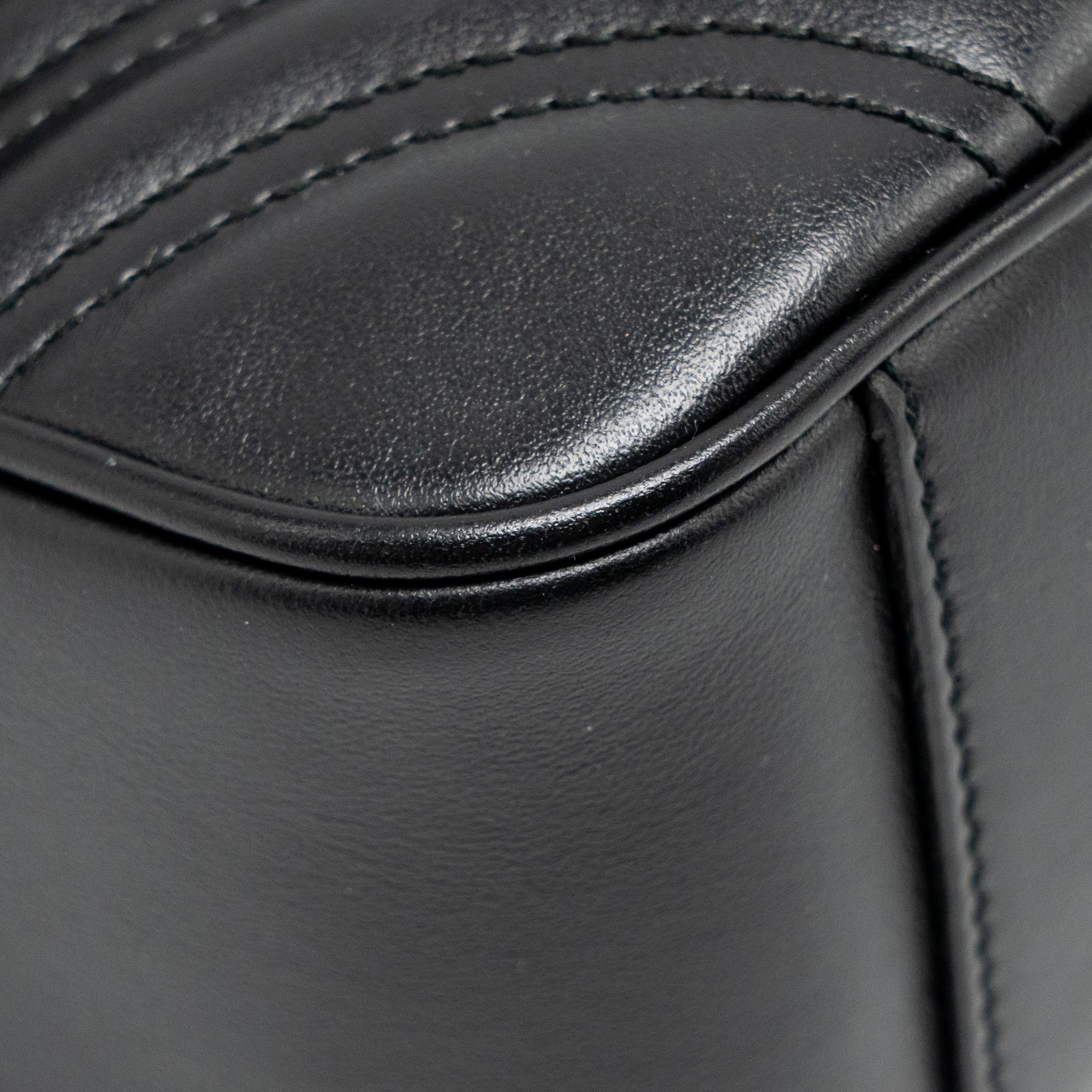 gucci-small-gg-marmont-shoulder-bag-calfskin-black-ghw-1