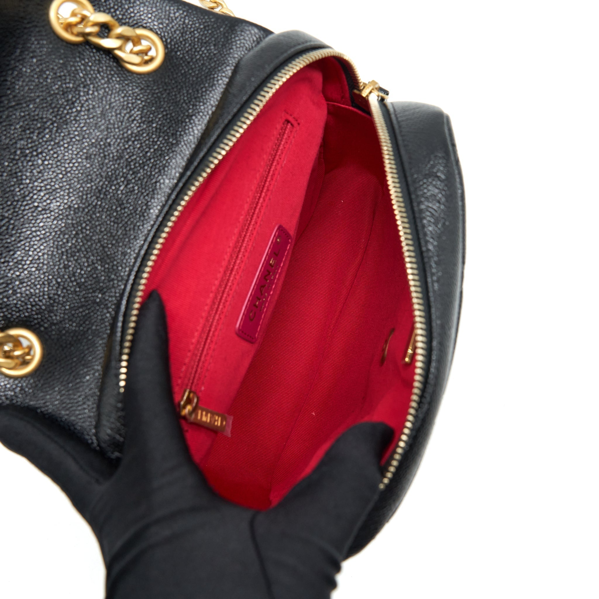 chanel-22p-flap-backpack-caviar-black-ghw-1