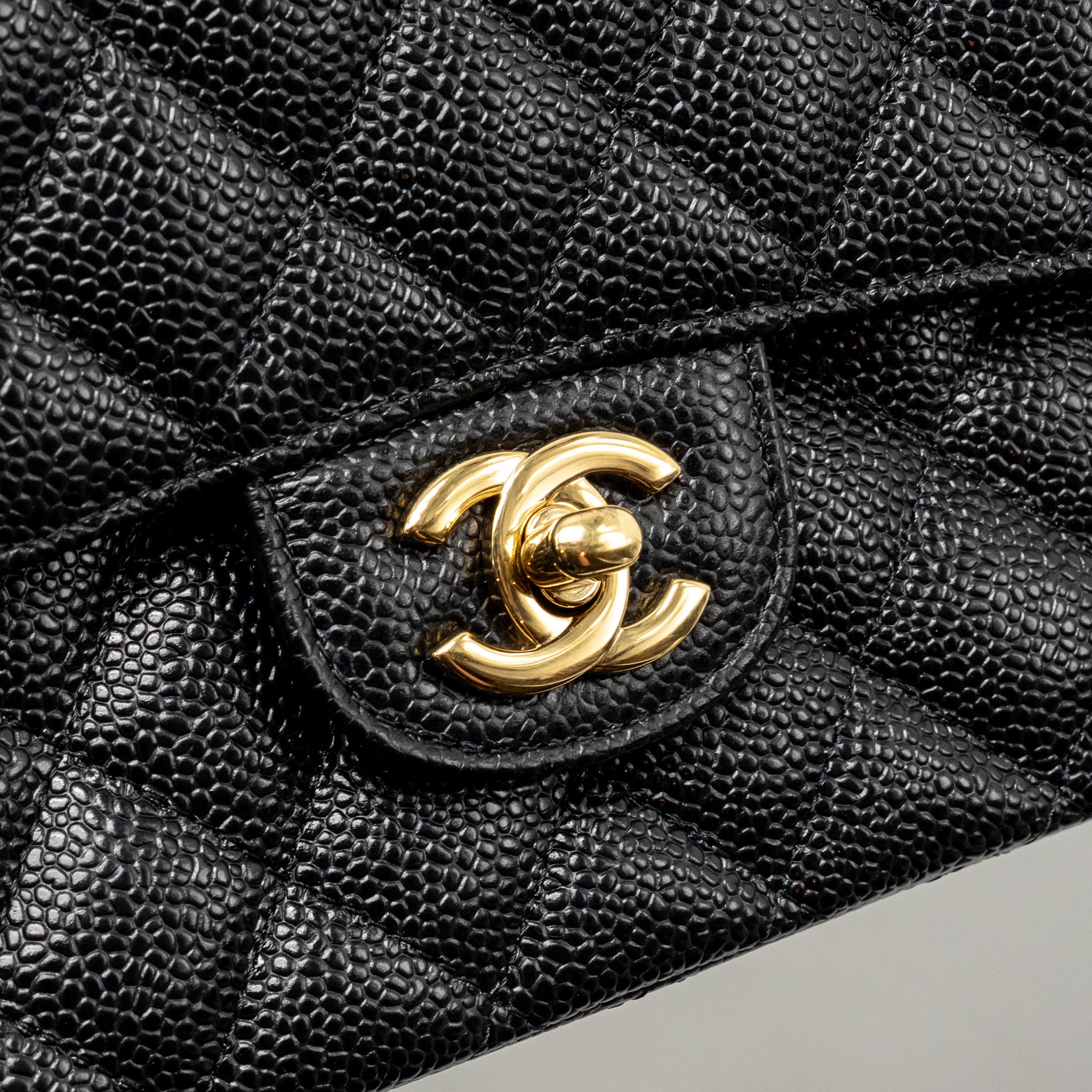 chanel-medium-classic-double-flap-bag-caviar-black-ghw-35