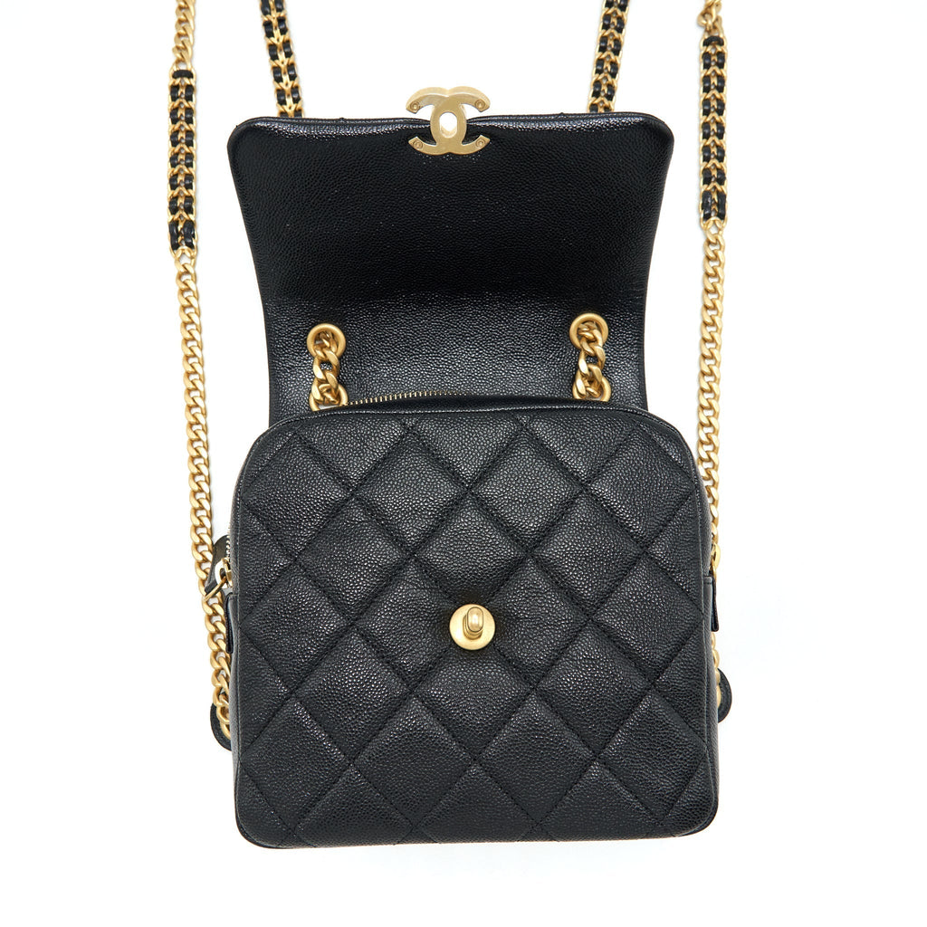 chanel-22p-flap-backpack-caviar-black-ghw-1