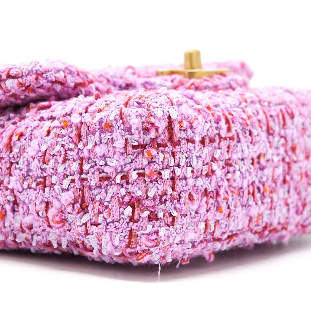 chanel-22p-mini-square-flap-bag-tweed-pink-gold-pink-hardware