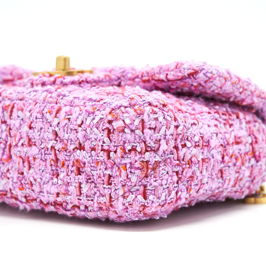 chanel-22p-mini-square-flap-bag-tweed-pink-gold-pink-hardware