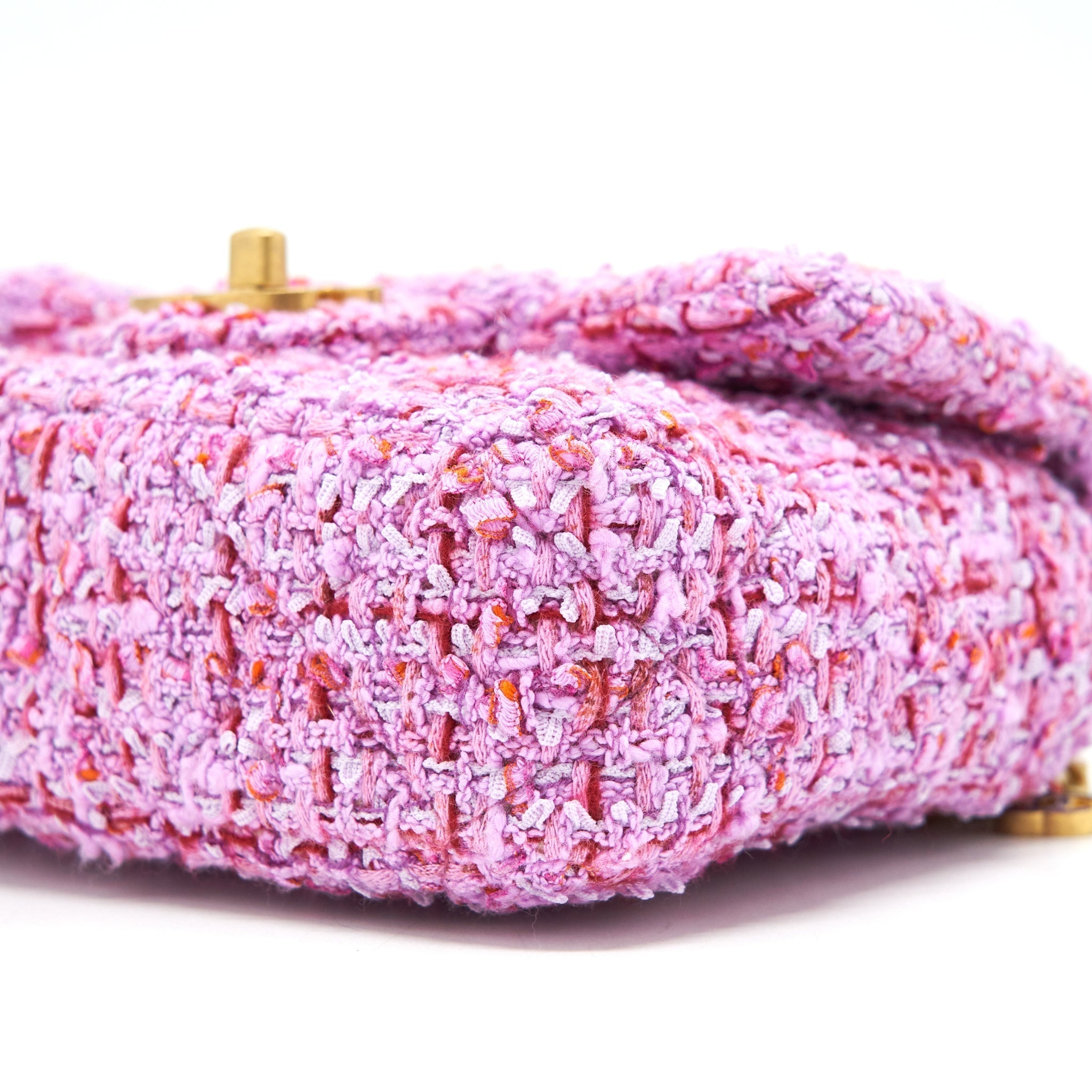 chanel-22p-mini-square-flap-bag-tweed-pink-gold-pink-hardware