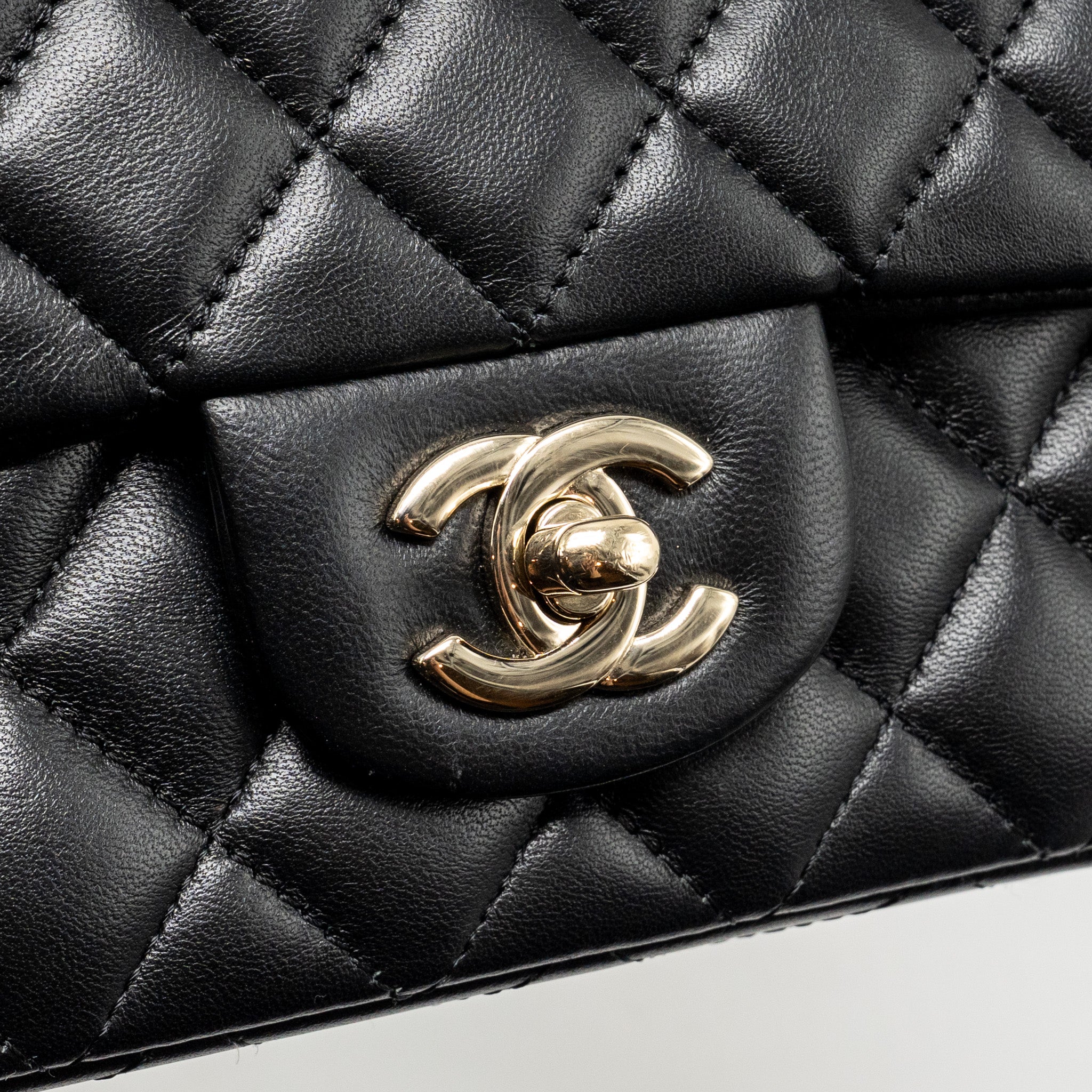 chanel-black-3