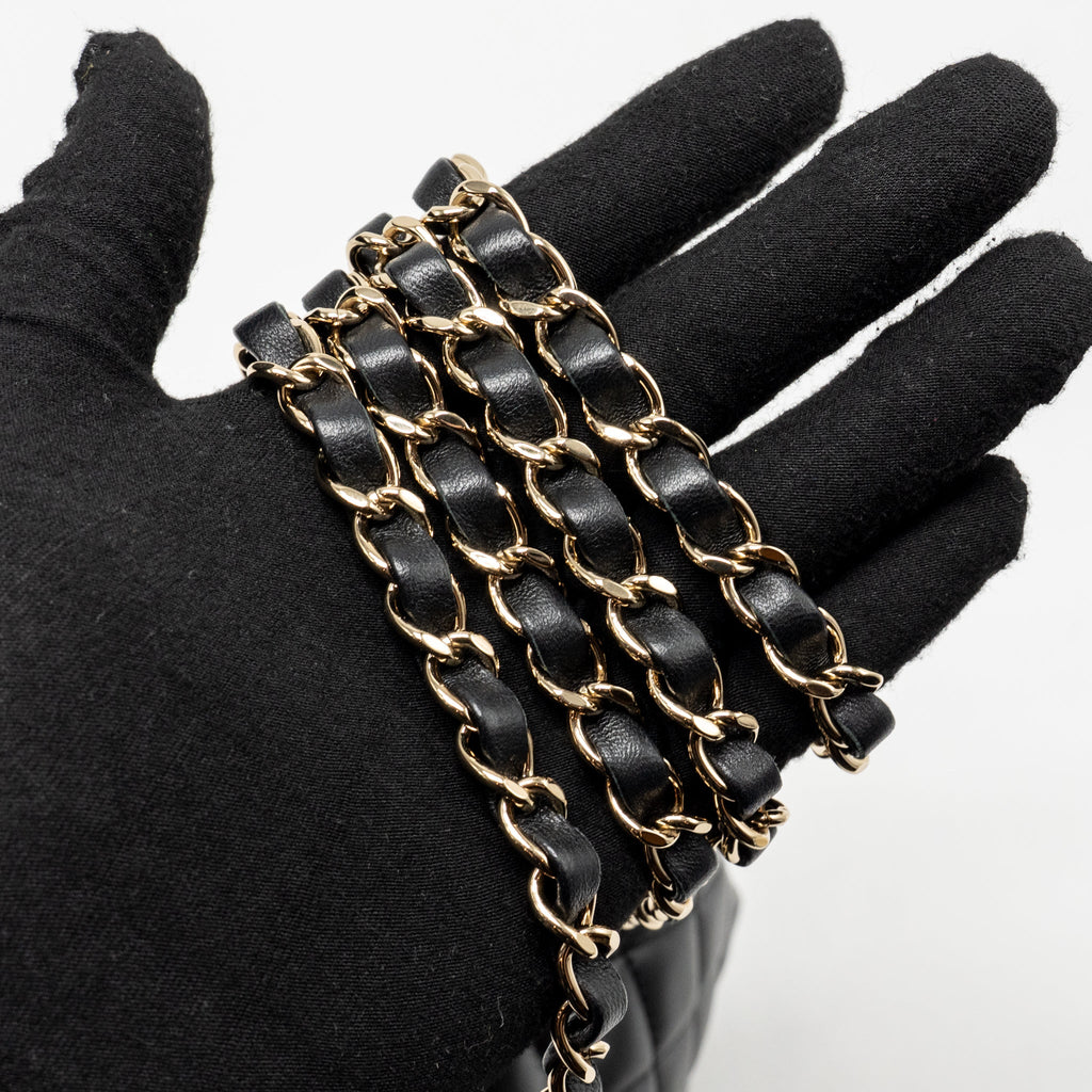 chanel-black-3