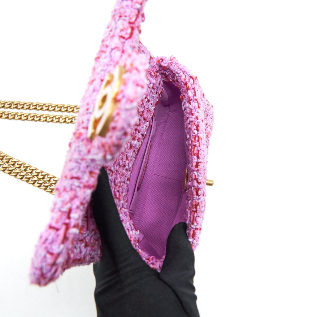 chanel-22p-mini-square-flap-bag-tweed-pink-gold-pink-hardware