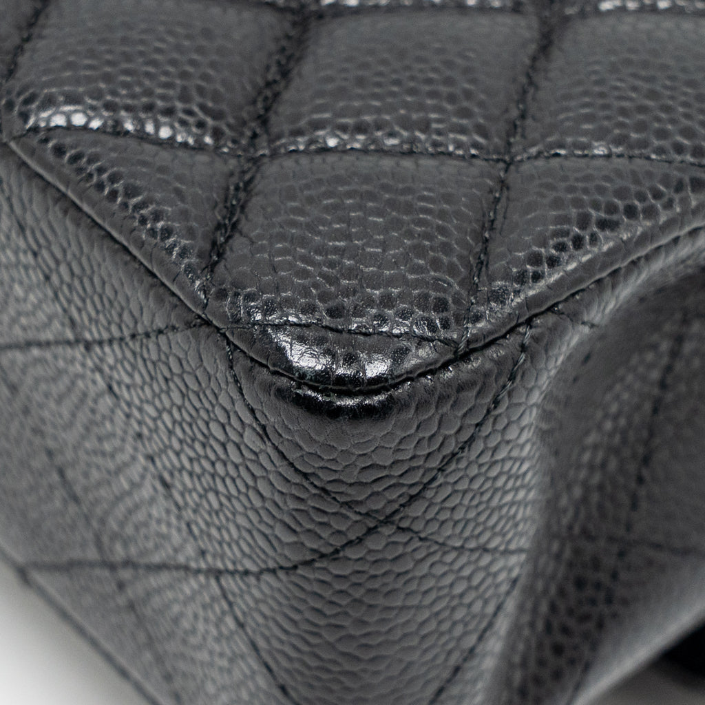 chanel-medium-classic-double-flap-bag-caviar-black-ghw-copy-2