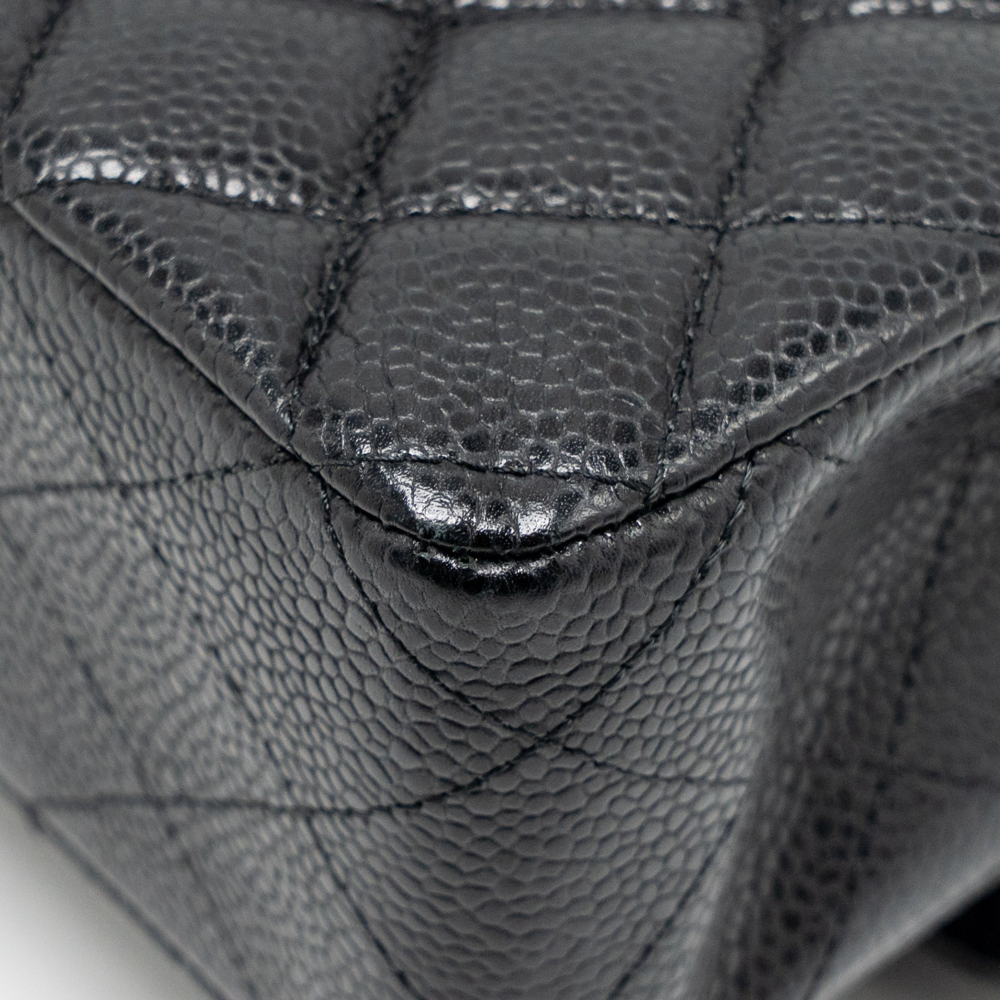 chanel-medium-classic-double-flap-bag-caviar-black-ghw-copy-2