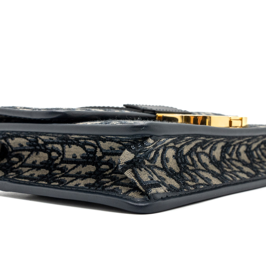 dior-montaigne-30-medium-bag-oblique-jacquard-ghw-1