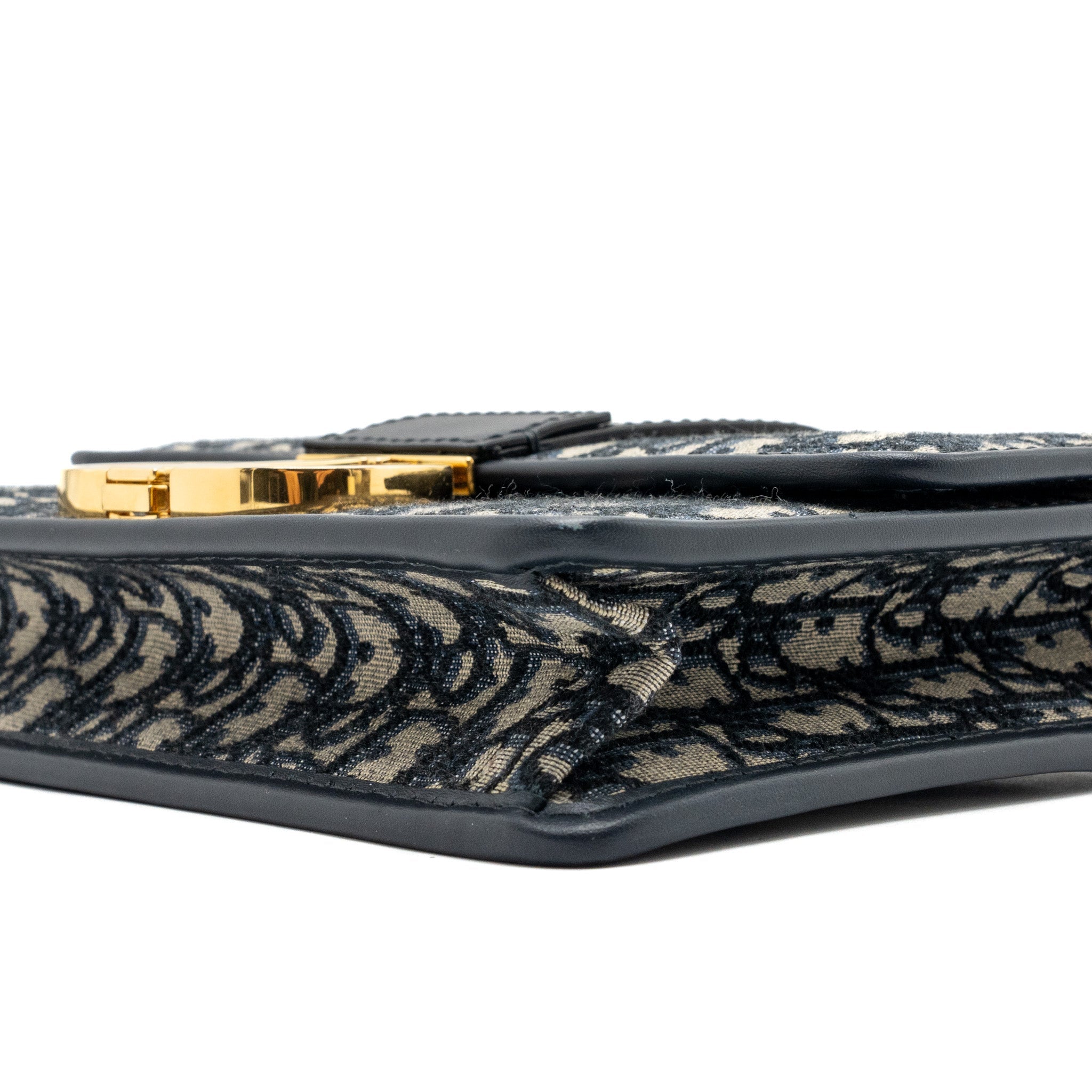 dior-montaigne-30-medium-bag-oblique-jacquard-ghw-1