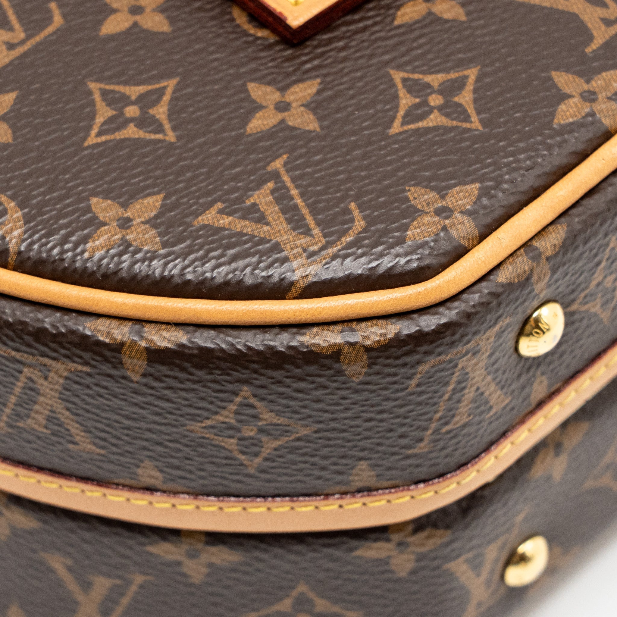 louis-vuitton-petite-boite-chapeau-monogram-canvas-ghw-7