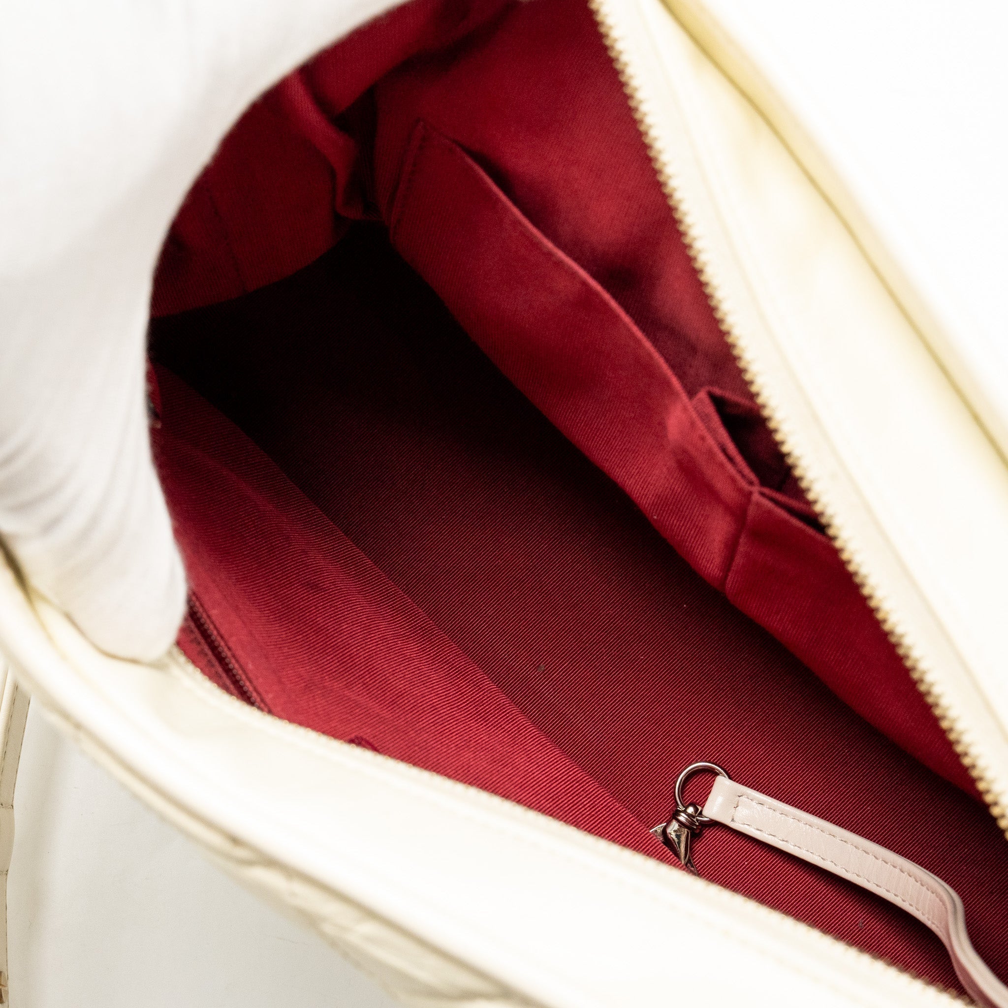 chanel-large-gabrielle-hobo-bag-aged-calfskin-white-multicolour-hardware