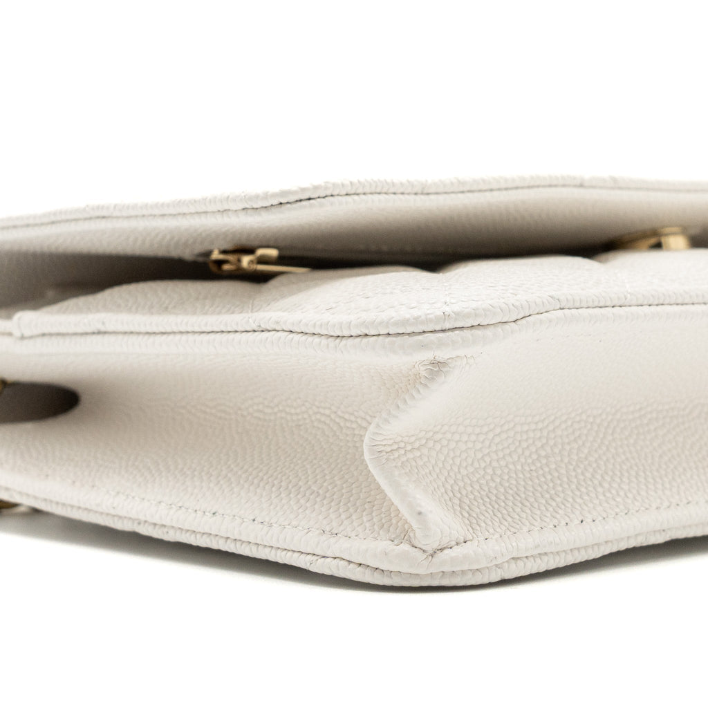 chanel-classic-wallet-on-chain-caviar-white-lghw-microchip-3