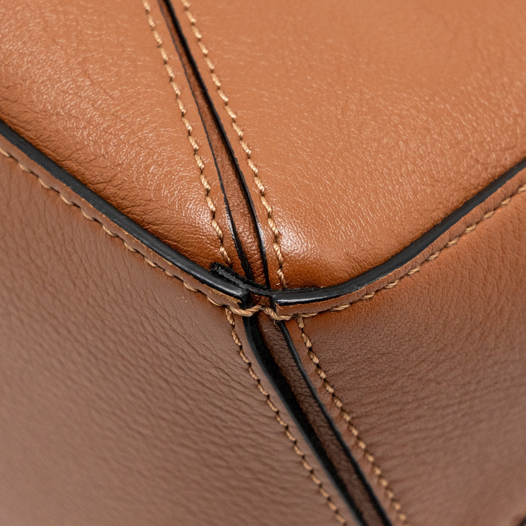 loewe-small-puzzle-bag-calfskin-tan-shw-4