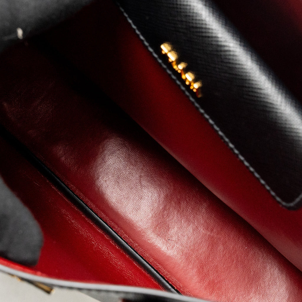 prada-medium-saffiano-cuir-tote-bag-leather-black-fuoco-ghw