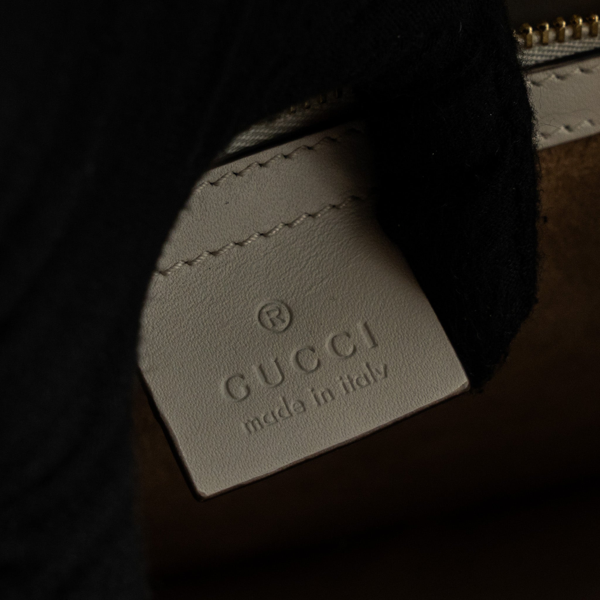 gucci-sylvie-embroidered-shoulder-bag-calfskin-white-ghw