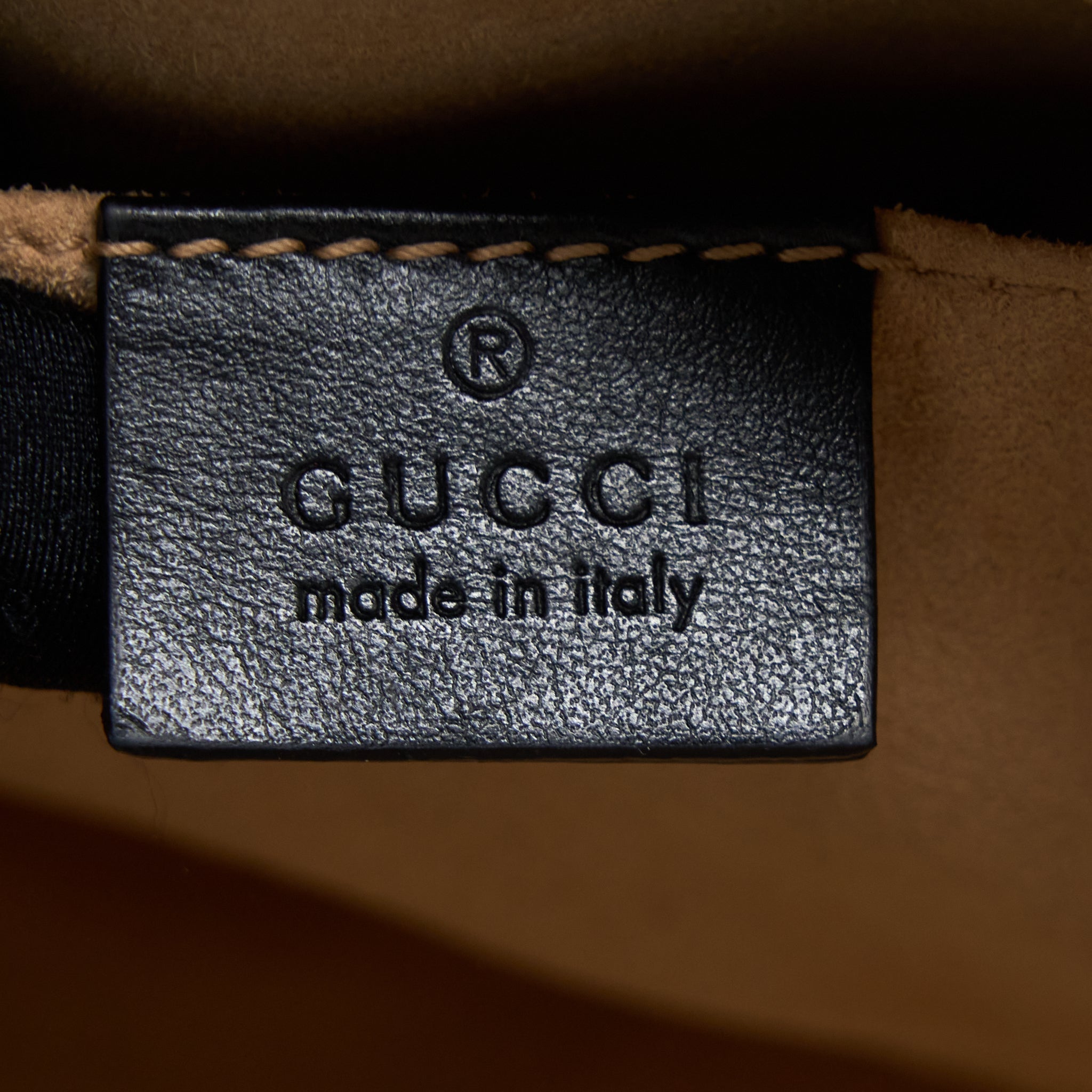gucci-small-marmont-matelasse-calfskin-black-ghw