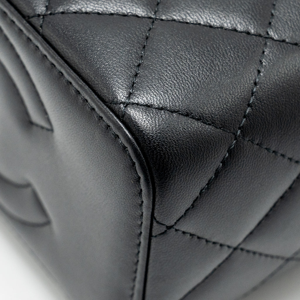 chanel-top-handle-long-vanity-case-lambskin-black-shw-microchip-copy
