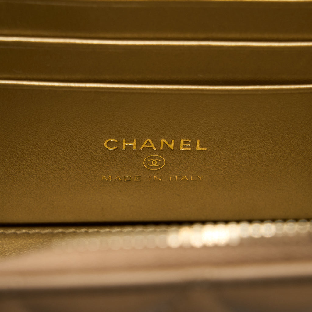 chanel-pearl-crush-long-vanity-case-lambskin-dark-beige-ghw