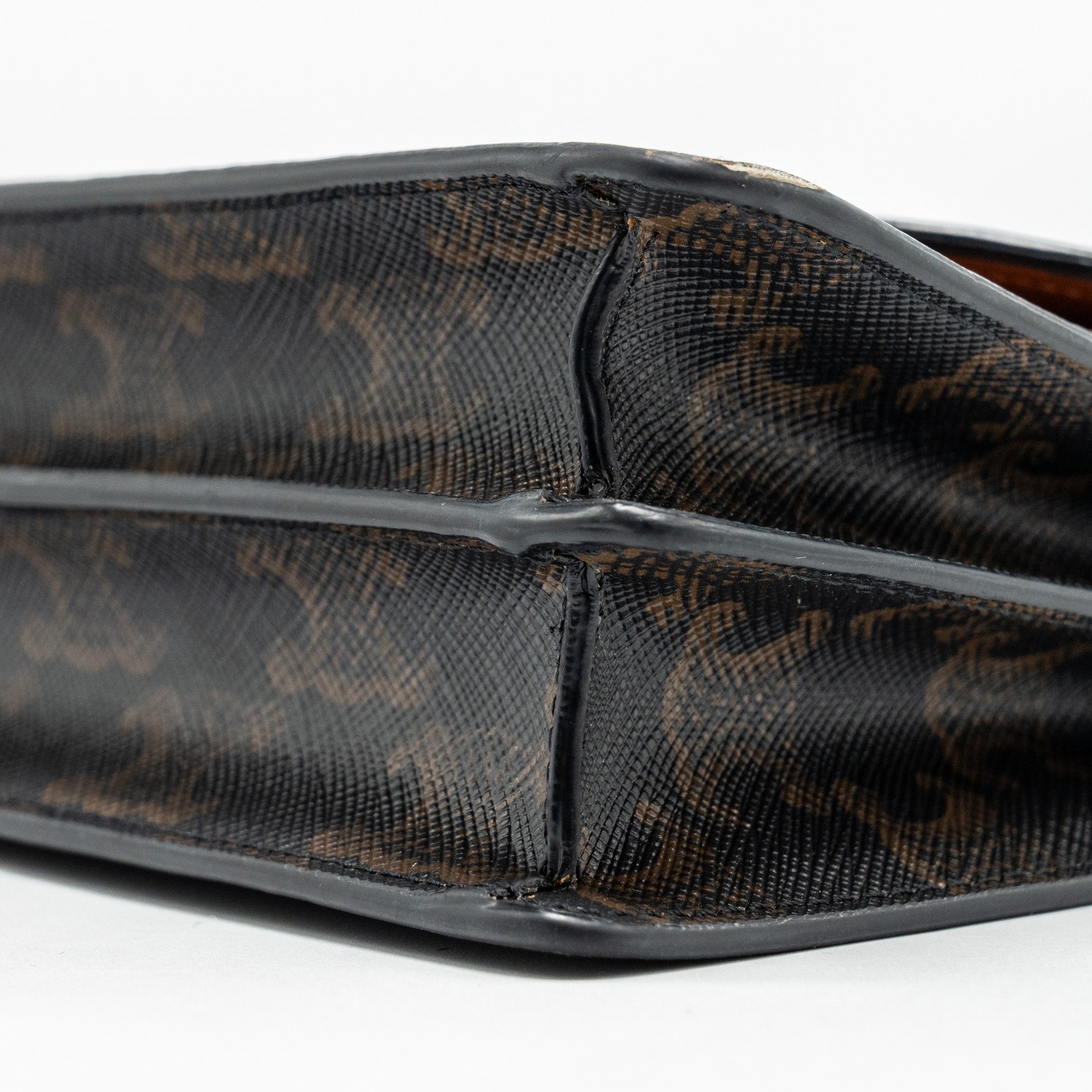 celine-wallet-on-strap-triomphe-canvas-smooth-lambskin-tan-ghw-4