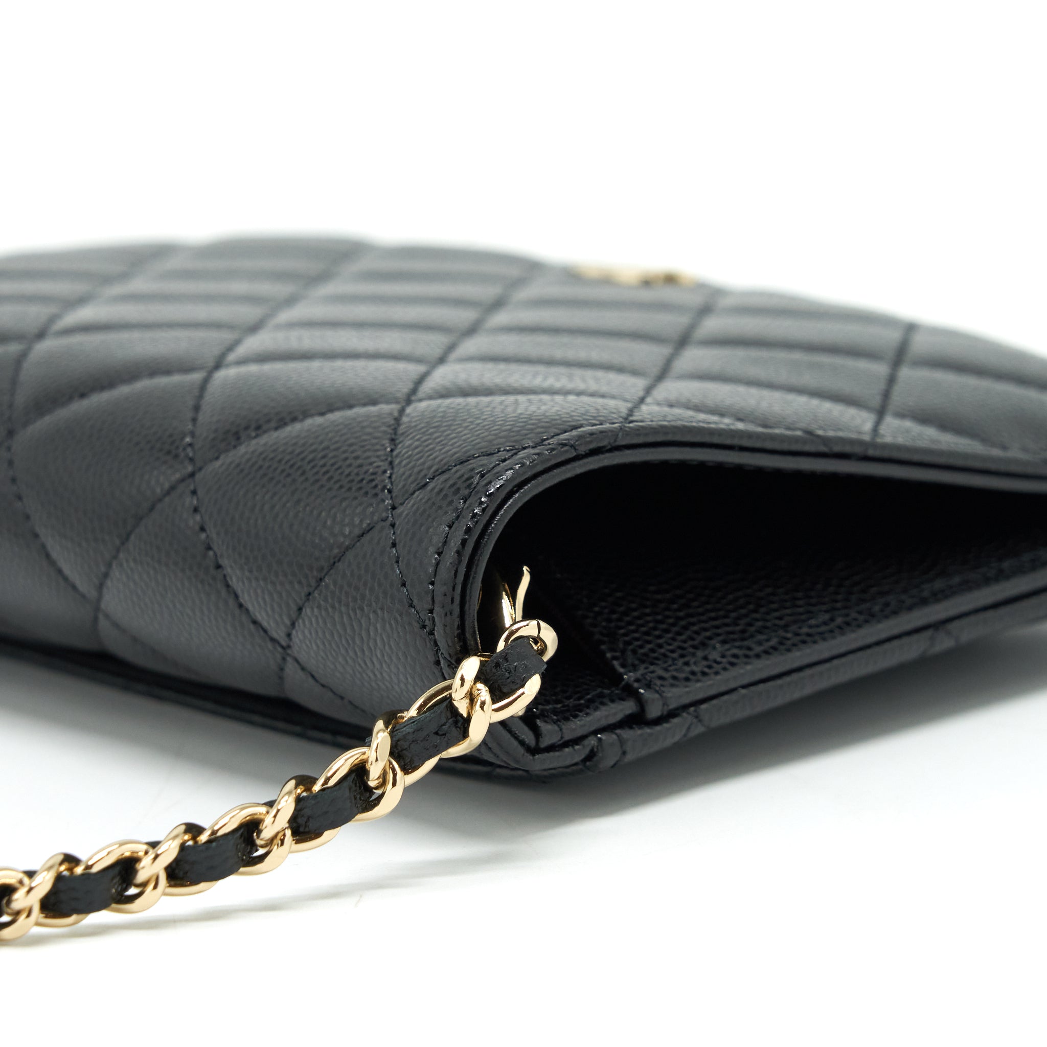 chanel-22p-2-in-1-wallet-on-chain-caviar-black-lghw