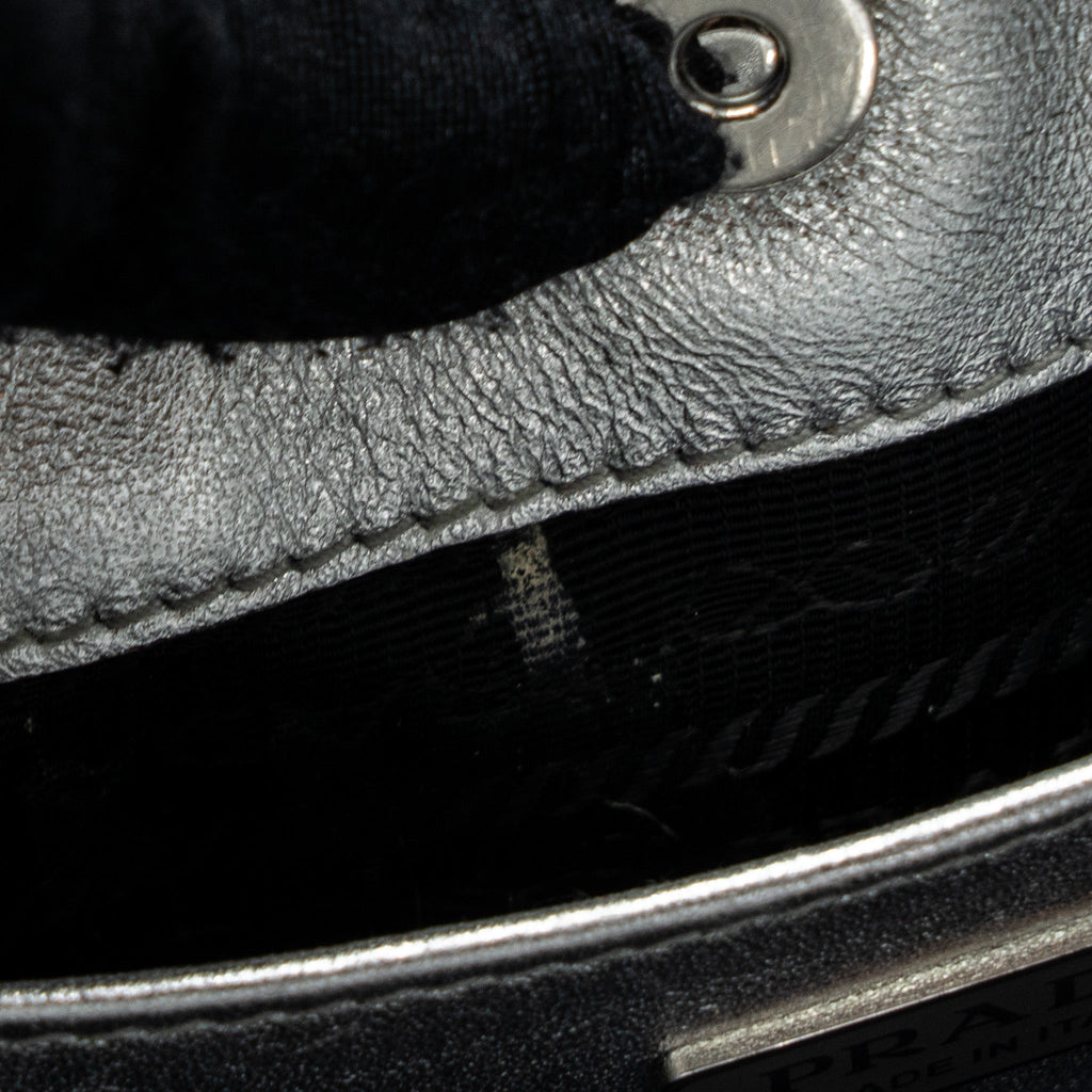 prada-borsa-a-spalla-cleo-pelle-spazzolato-argento-shw