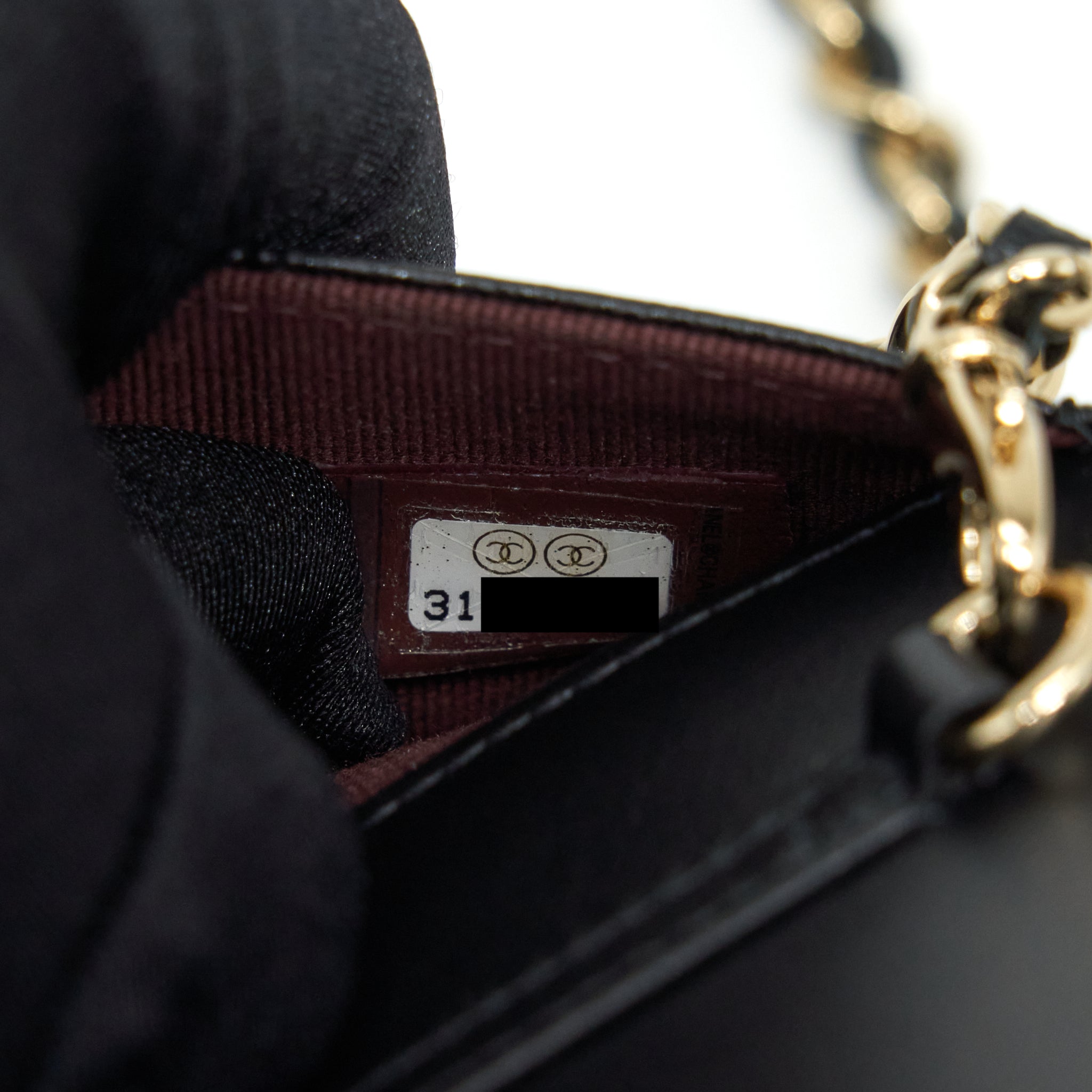chanel-22p-2-in-1-wallet-on-chain-caviar-black-lghw