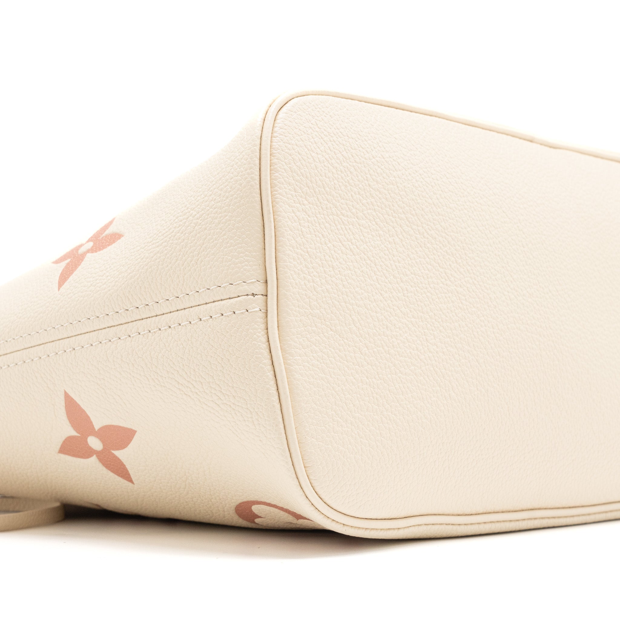 louis-vuitton-neverfull-mm-monogram-empreinte-creme-rose-trianon-ghw