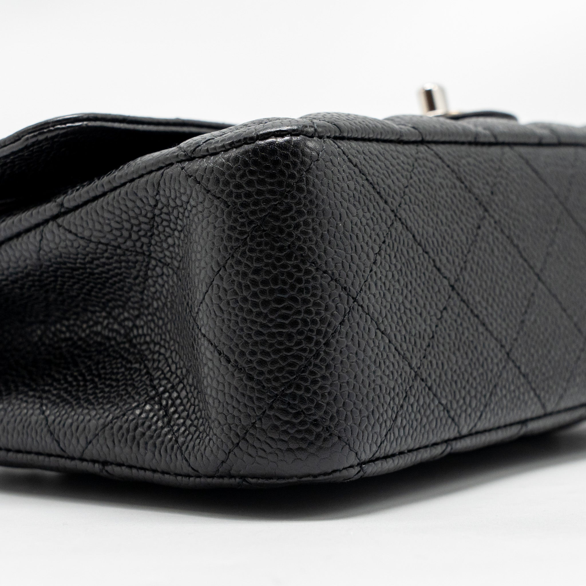 chanel-medium-classic-double-flap-bag-caviar-black-shw-14