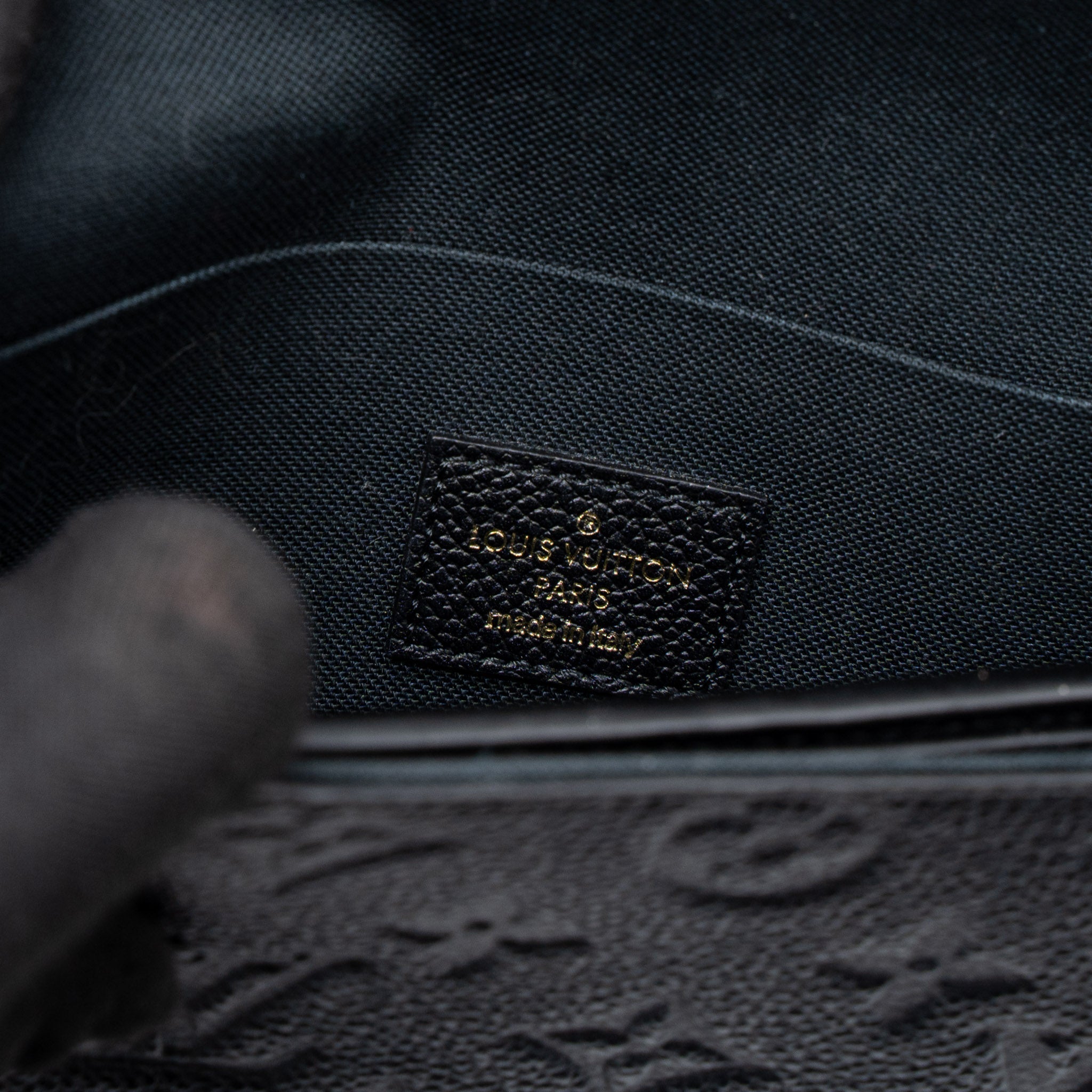 louis-vuitton-felicie-pochette-monogram-empreinte-black-ghw-2