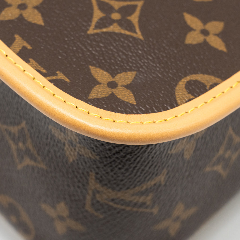 louis-vuitton-diane-bag-with-jacquard-strap-monogram-canvas-ghw-1