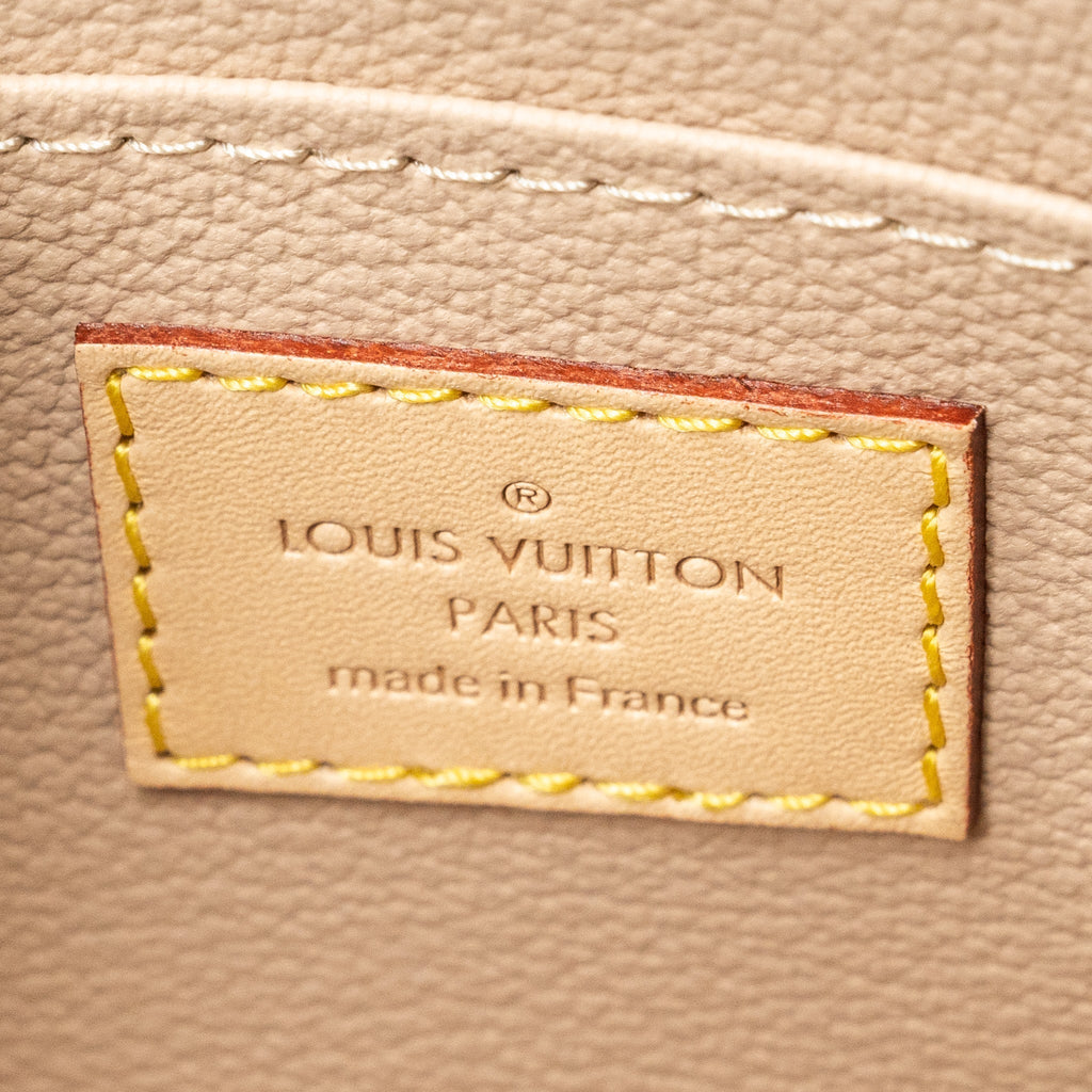 louis-vuitton-cosmetic-pouch-monogram-canvas-ghw-1