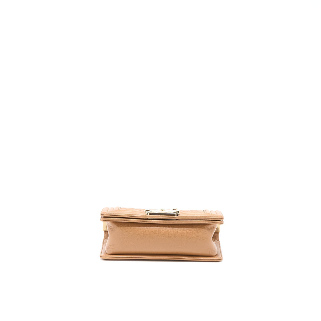chanel-21k-small-boy-bag-caviar-camel-lghw-microchip